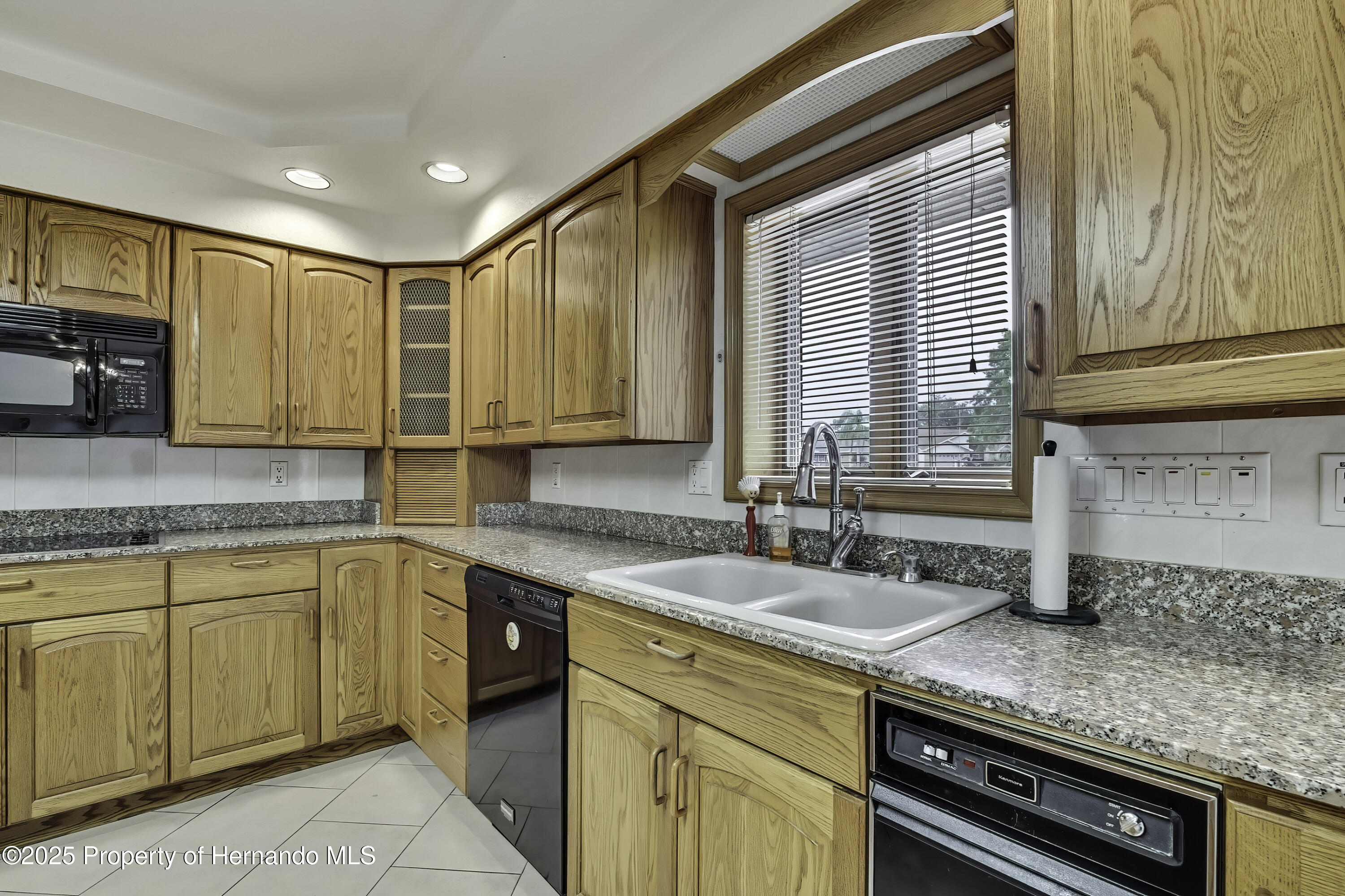 5747 Fieldspring Avenue, New Port Richey, Florida image 33