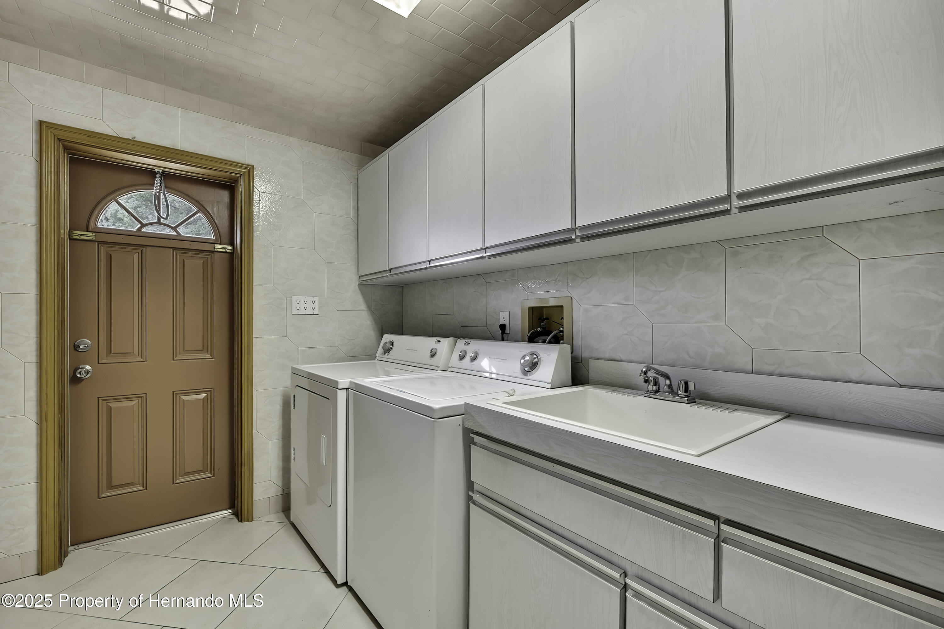 5747 Fieldspring Avenue, New Port Richey, Florida image 40