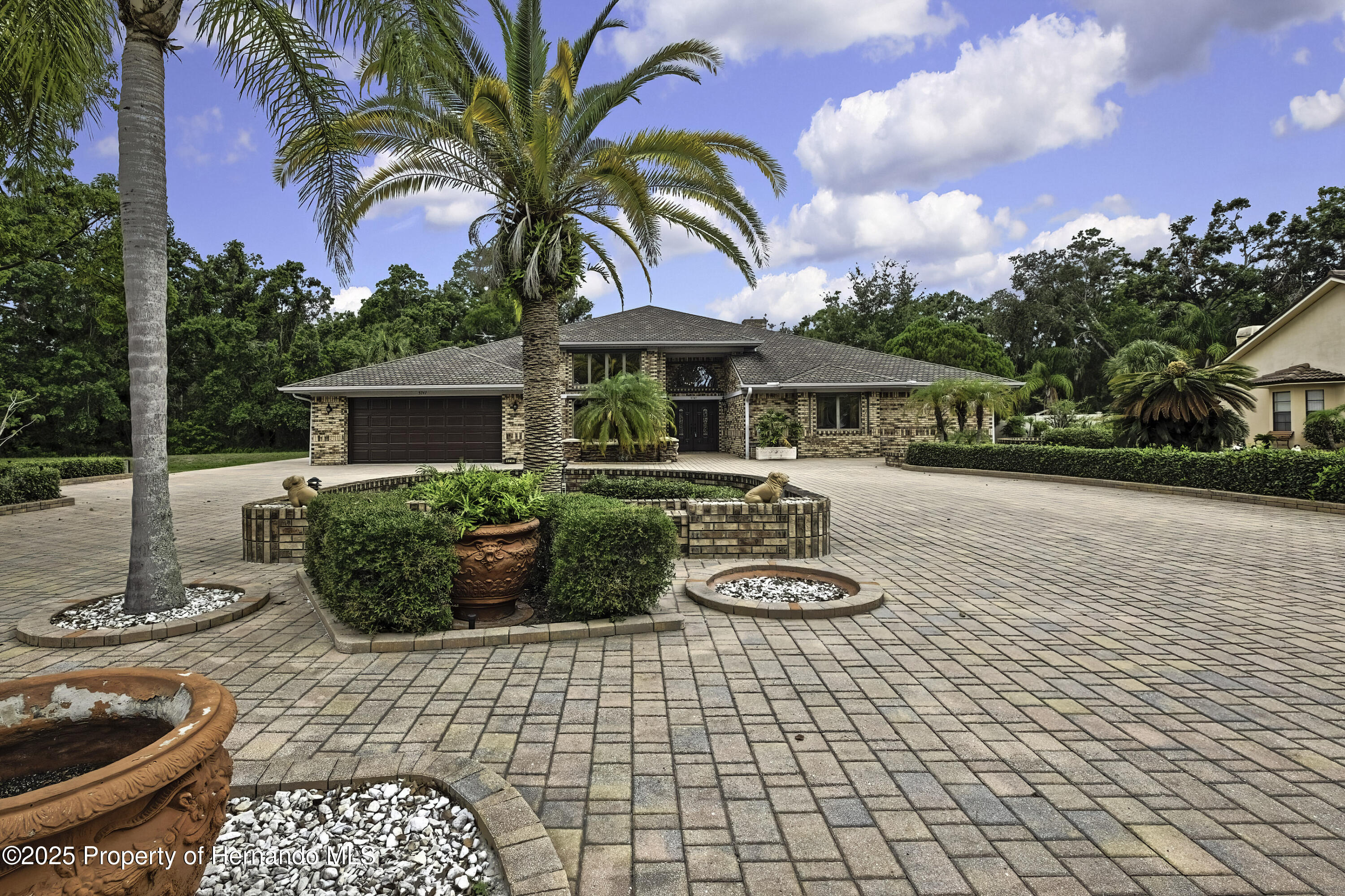 5747 Fieldspring Avenue, New Port Richey, Florida image 2
