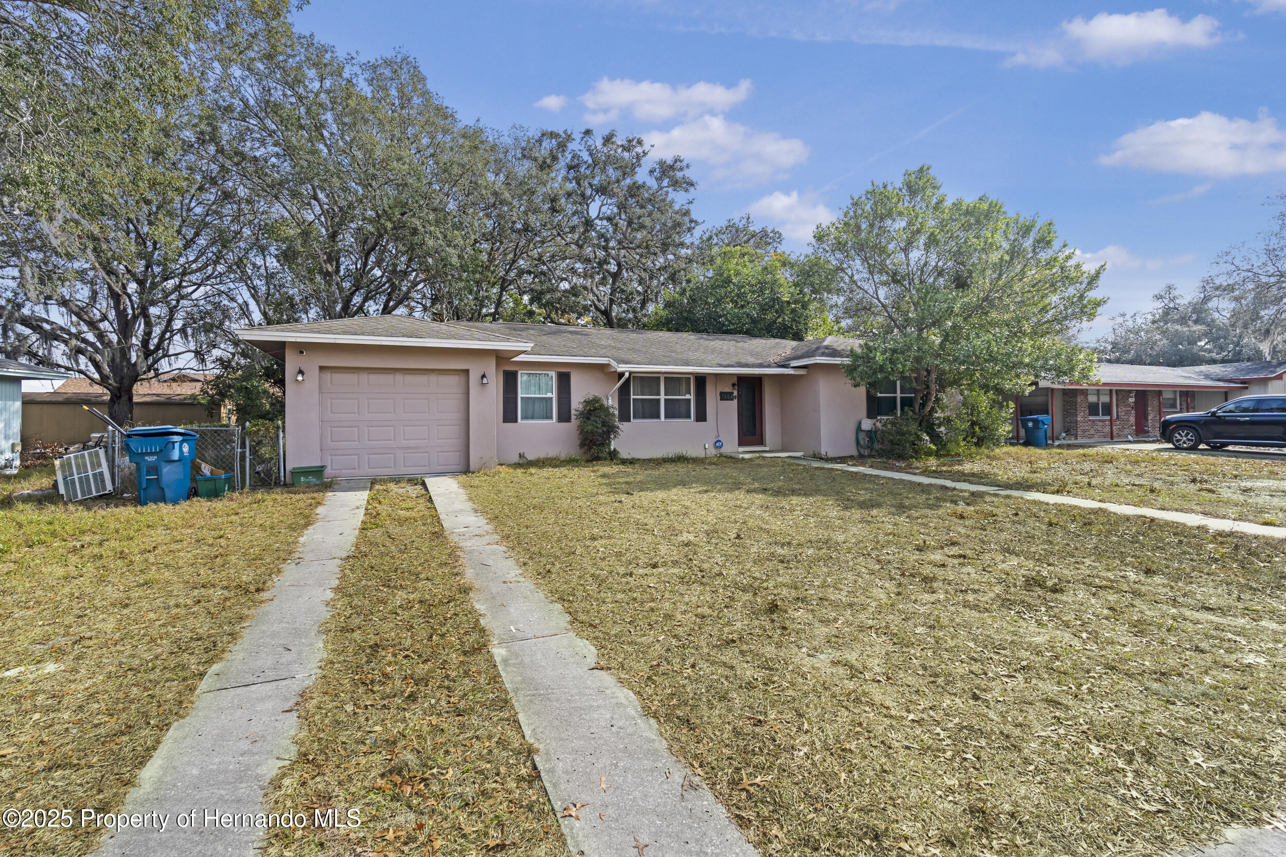 7464 Acorn Circle, Spring Hill, Florida image 2