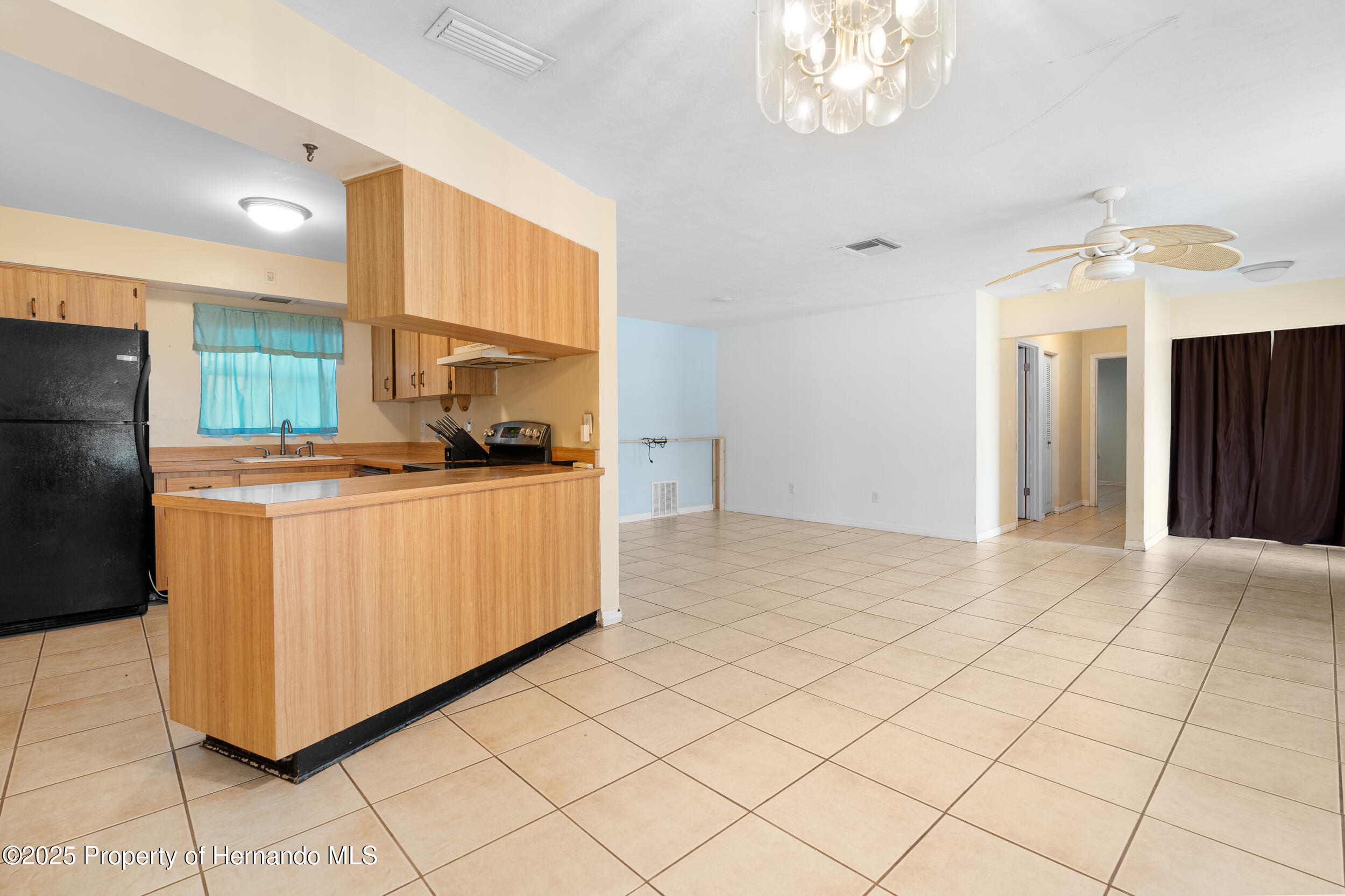 7464 Acorn Circle, Spring Hill, Florida image 11