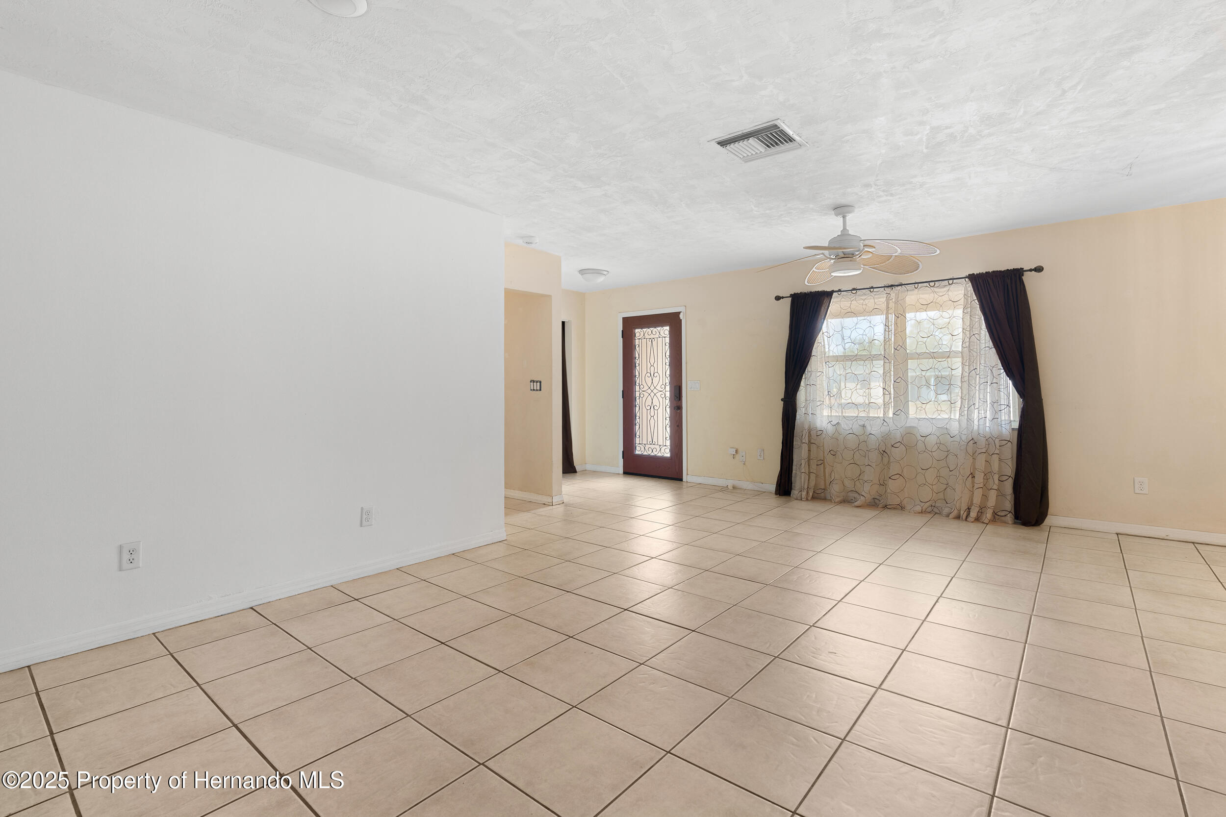 7464 Acorn Circle, Spring Hill, Florida image 5