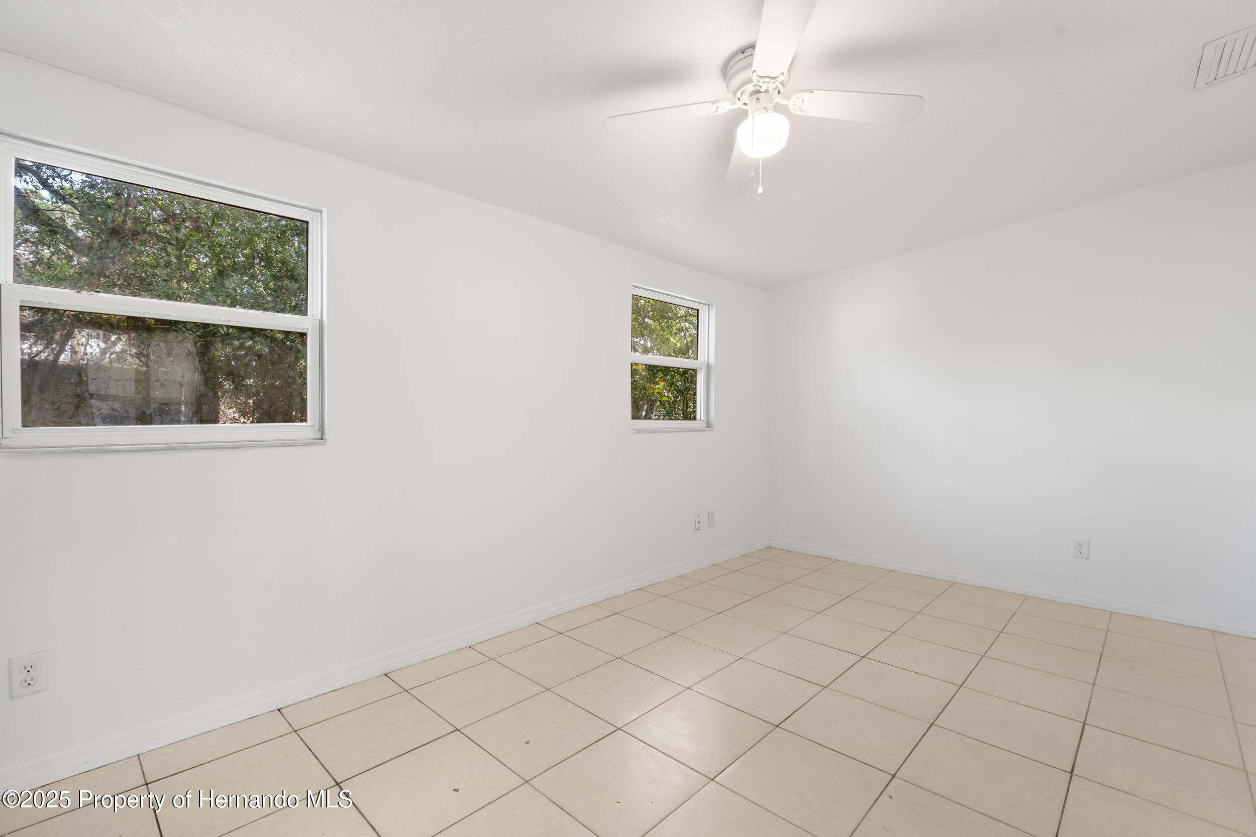 7464 Acorn Circle, Spring Hill, Florida image 16
