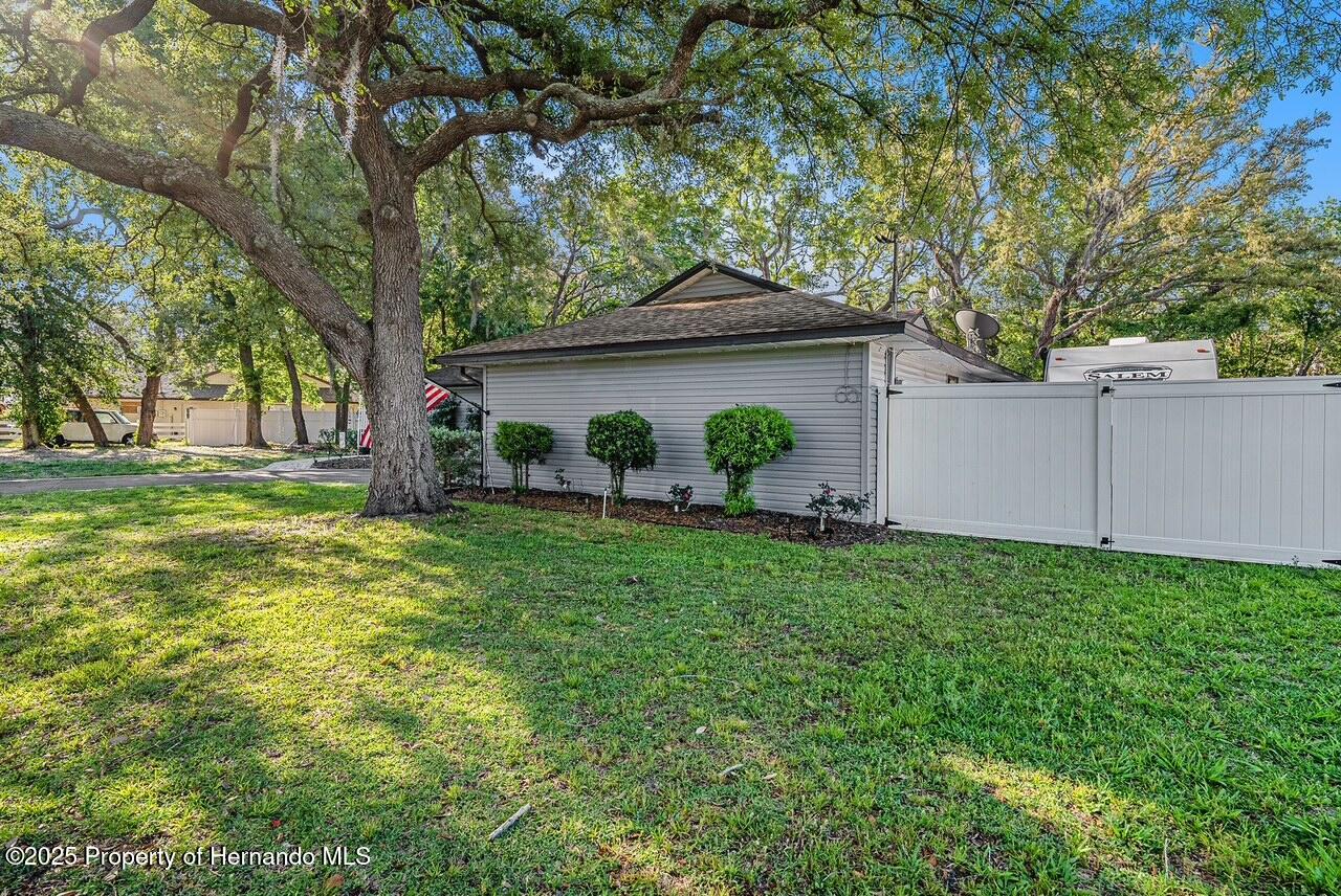 2254 Coachman Road, Spring Hill, Florida image 28