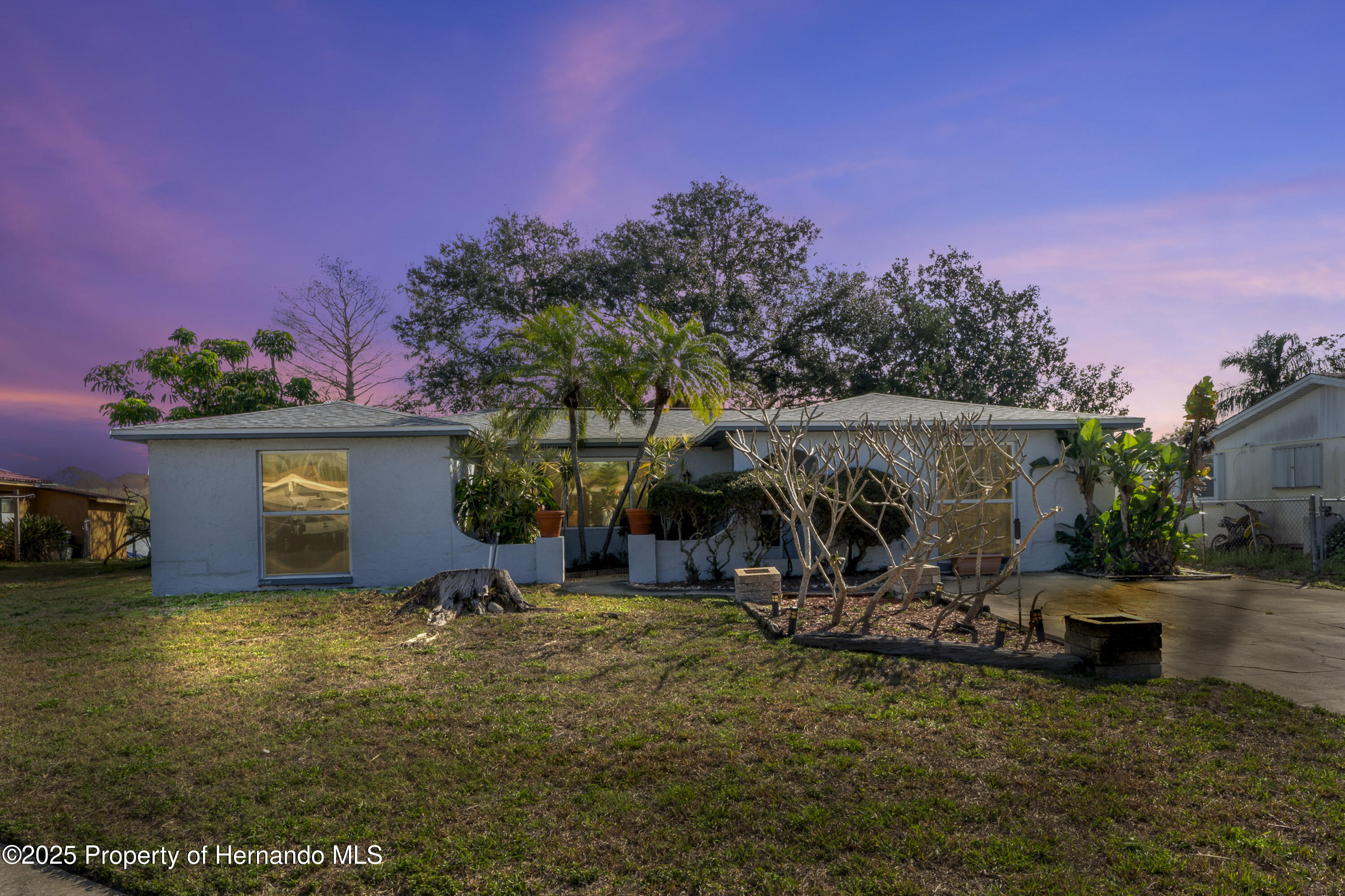 1214 Stover Court, Holiday, Florida image 3