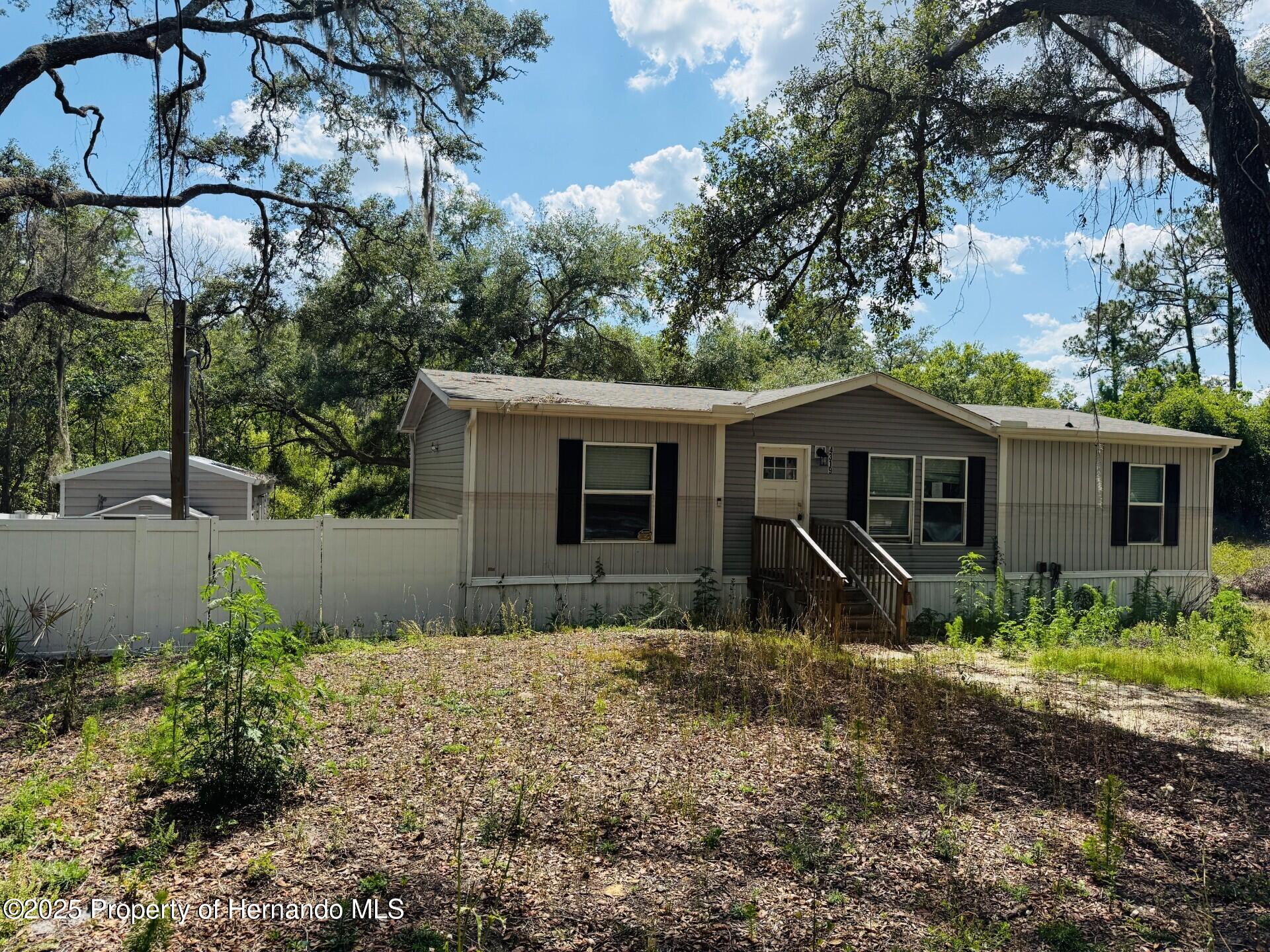 4319 Pocahontas Drive, Dade City, Florida image 1