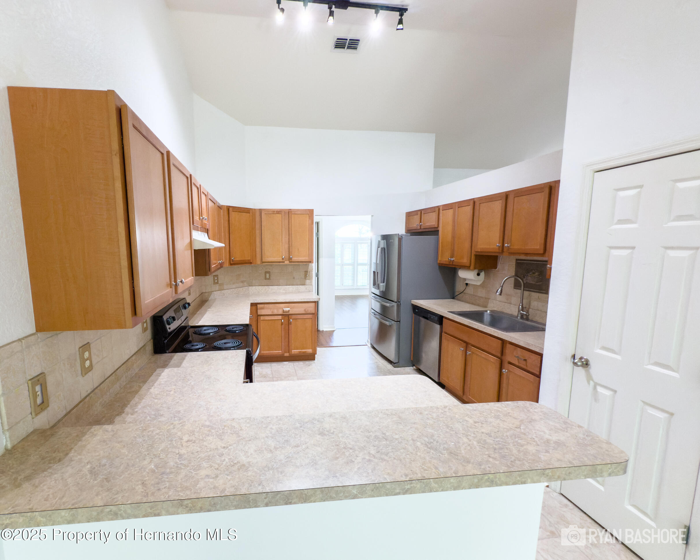 3095 Coronet Court, Spring Hill, Florida image 4