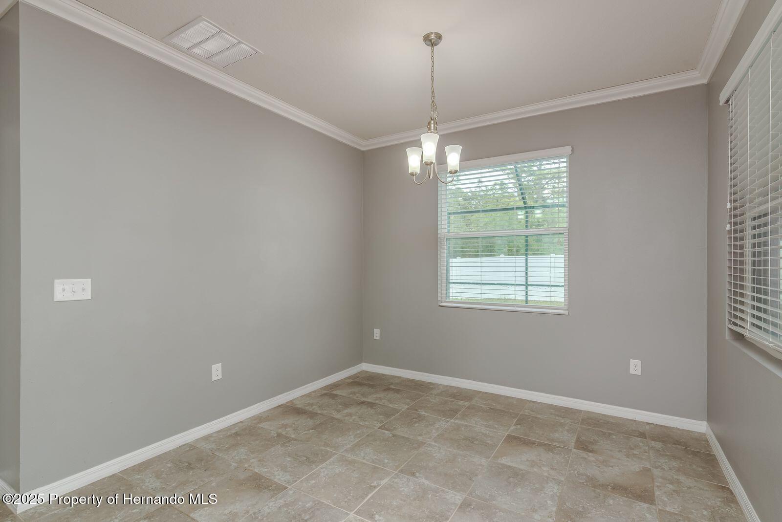 13637 Blythewood Drive, Spring Hill, Florida image 14