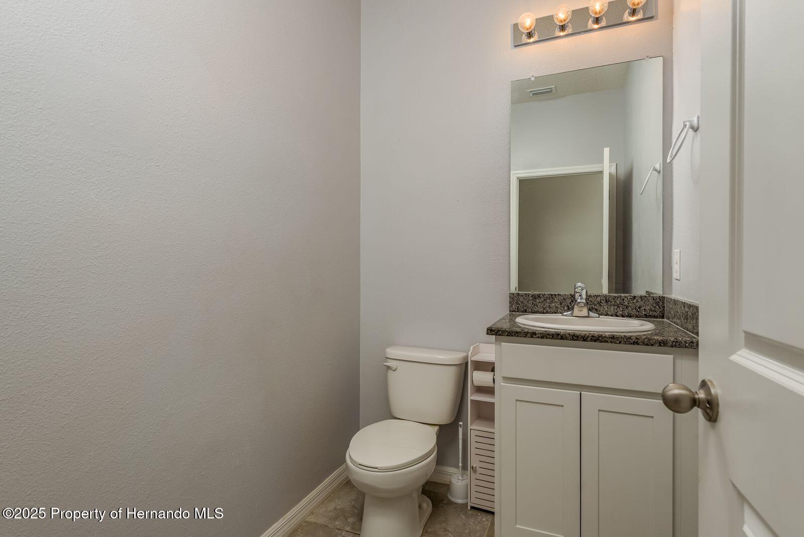 13637 Blythewood Drive, Spring Hill, Florida image 26