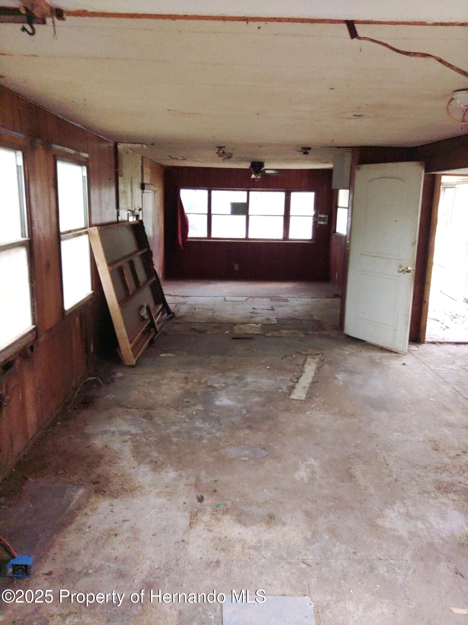 21351 Canal Drive, Brooksville, Florida image 7