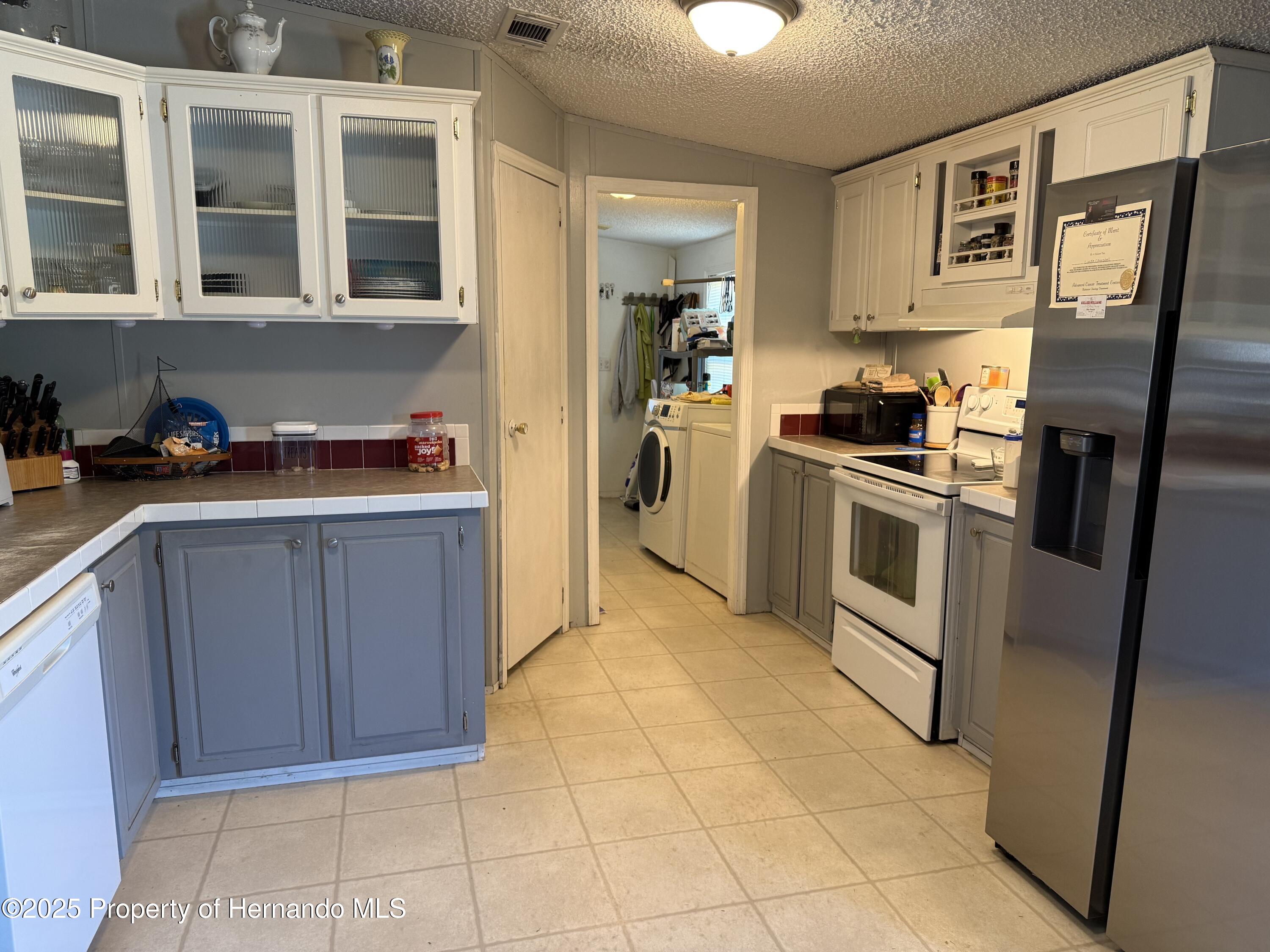 9070 Langworthy Drive, Brooksville, Florida image 4