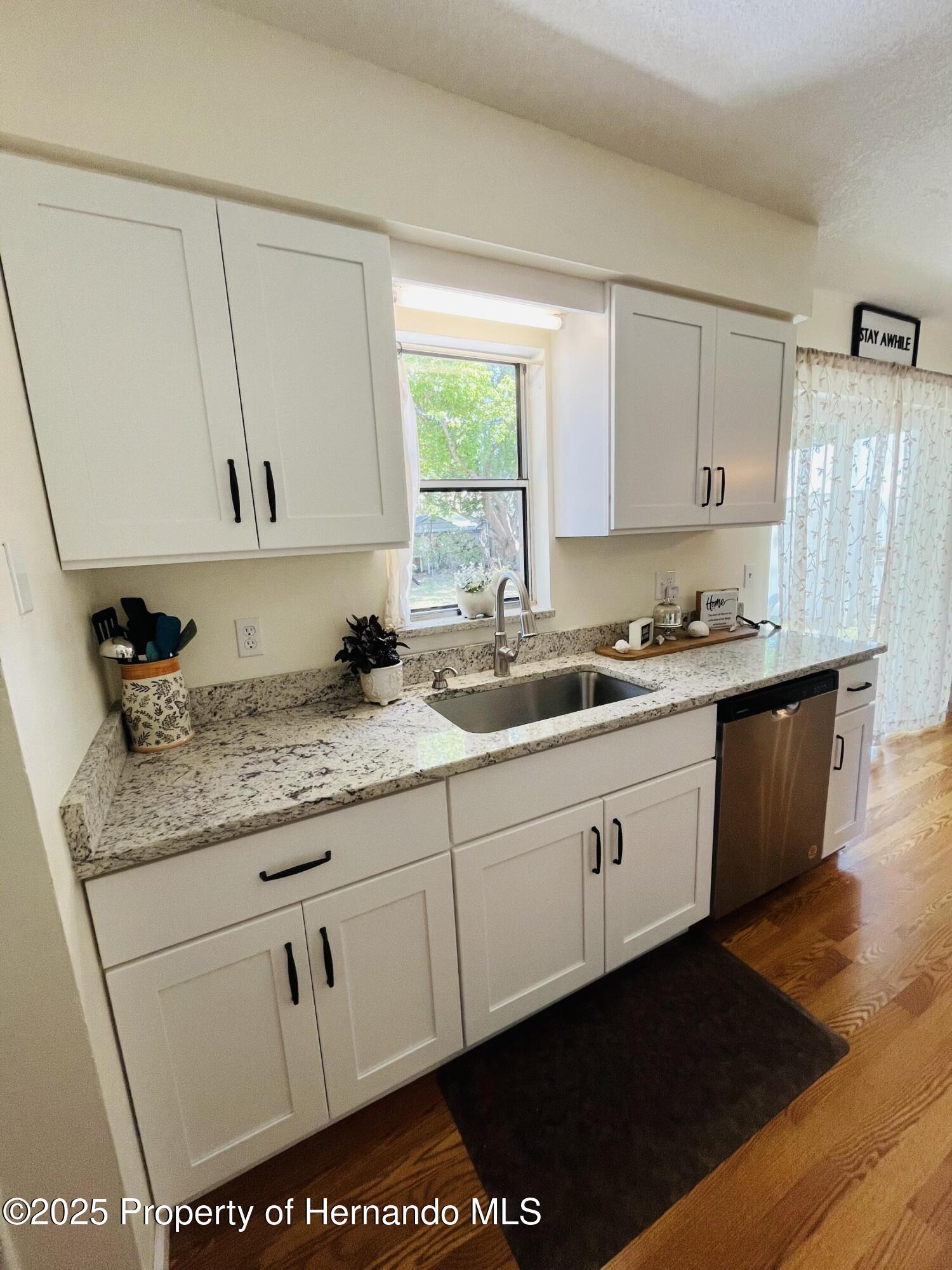 14212 Pomona Avenue, Spring Hill, Florida image 2