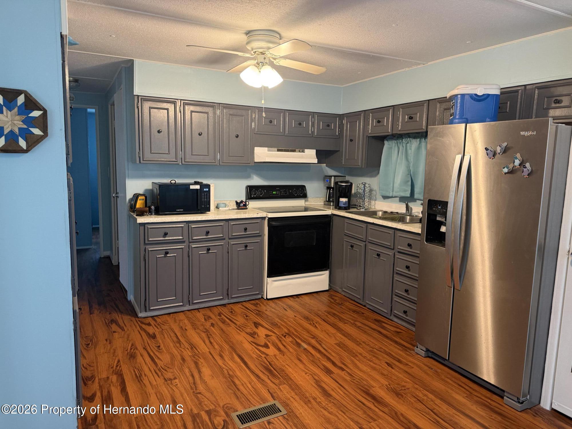 7411 Fairlane Avenue