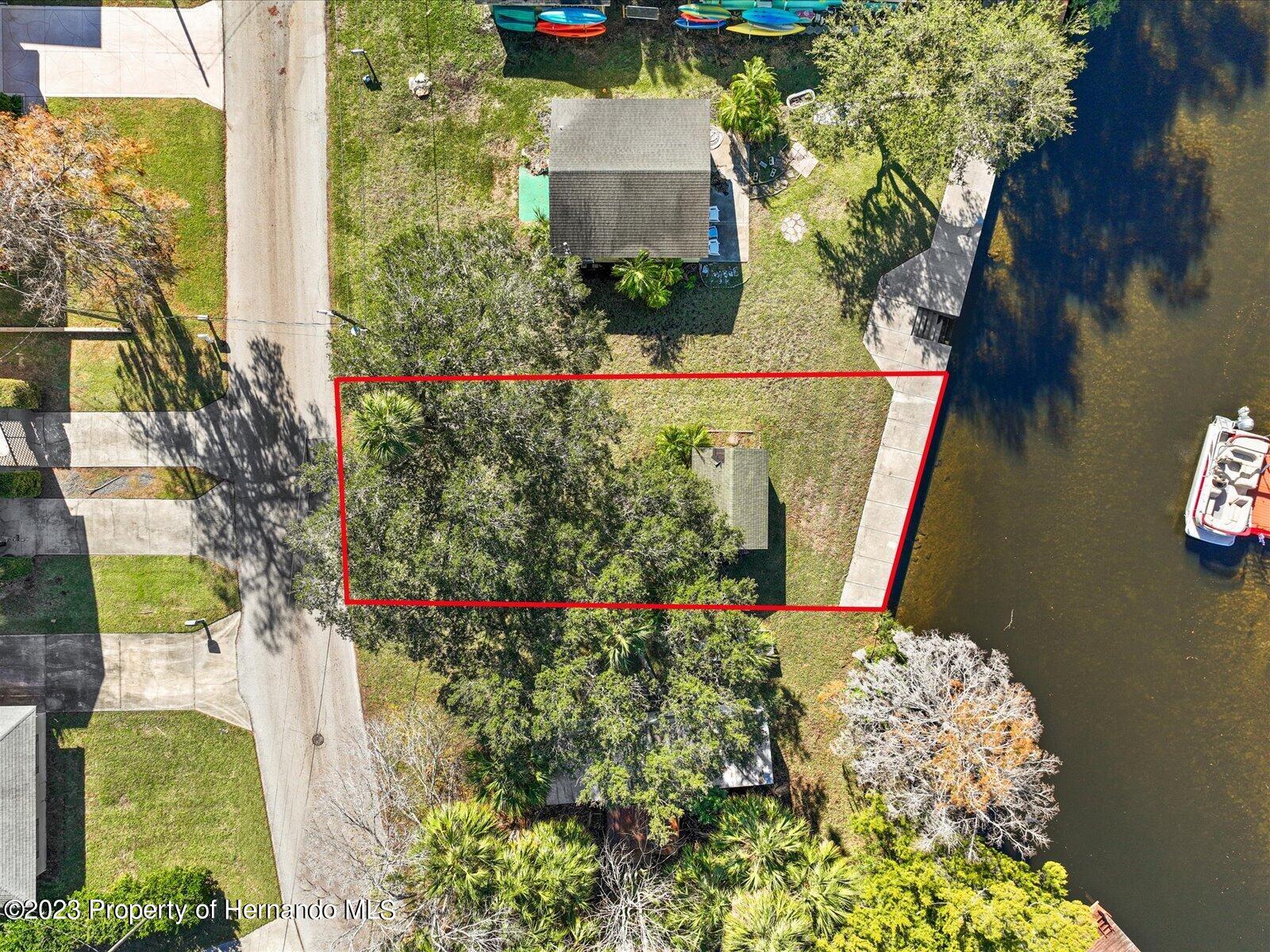 7259 Tropical Drive, Weeki Wachee, Florida image 2