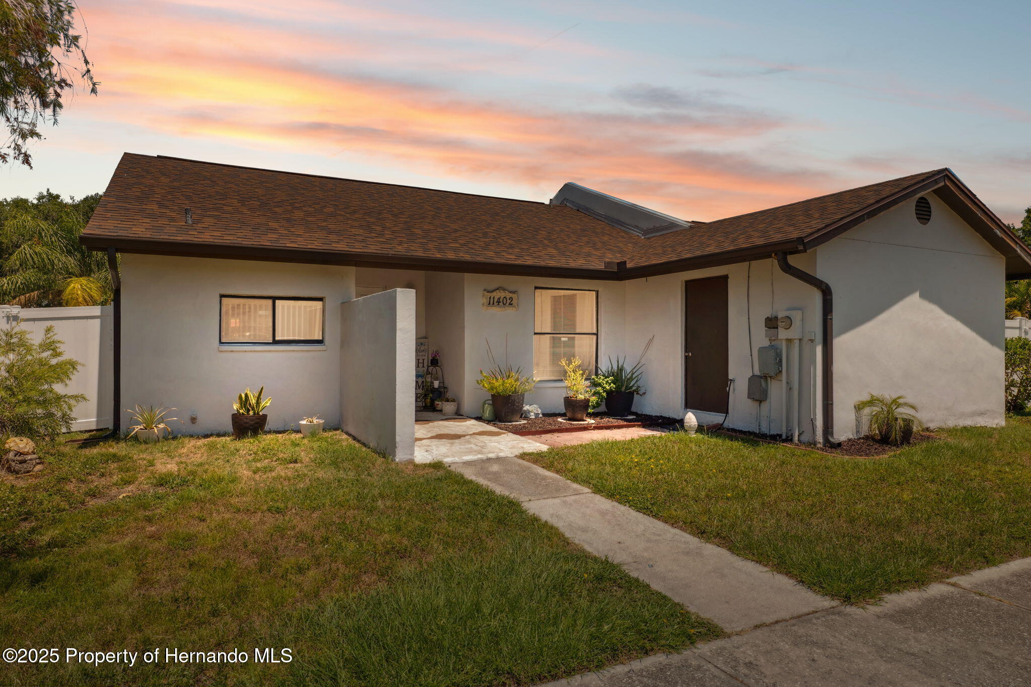 11402 Shallowbrook Place, Tampa, Florida image 2