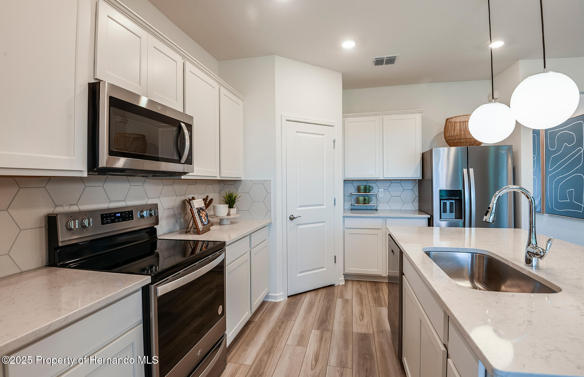 4194 Feldspar Lane, Spring Hill, Florida image 4