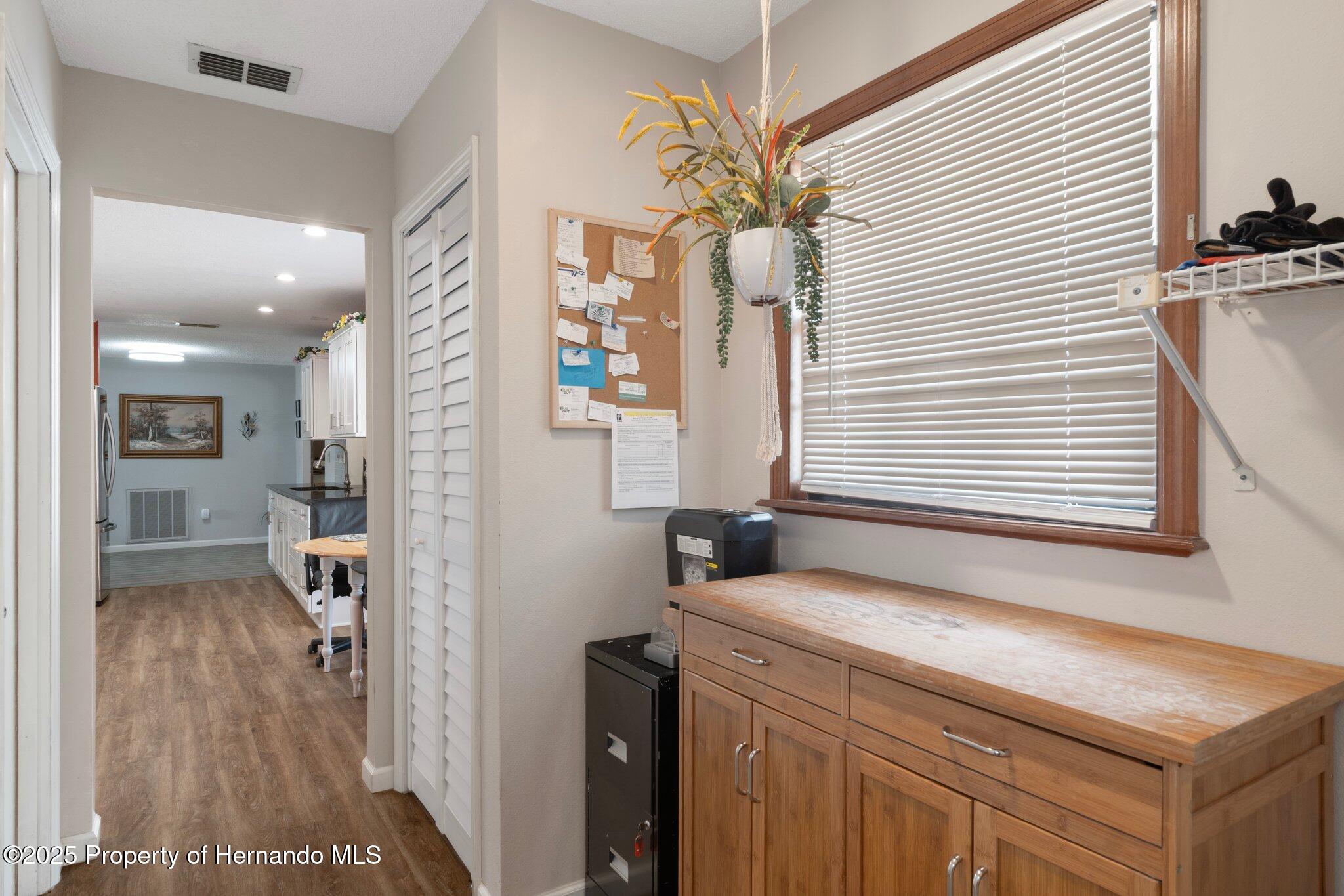 8493 Belmont Road, Spring Hill, Florida image 25