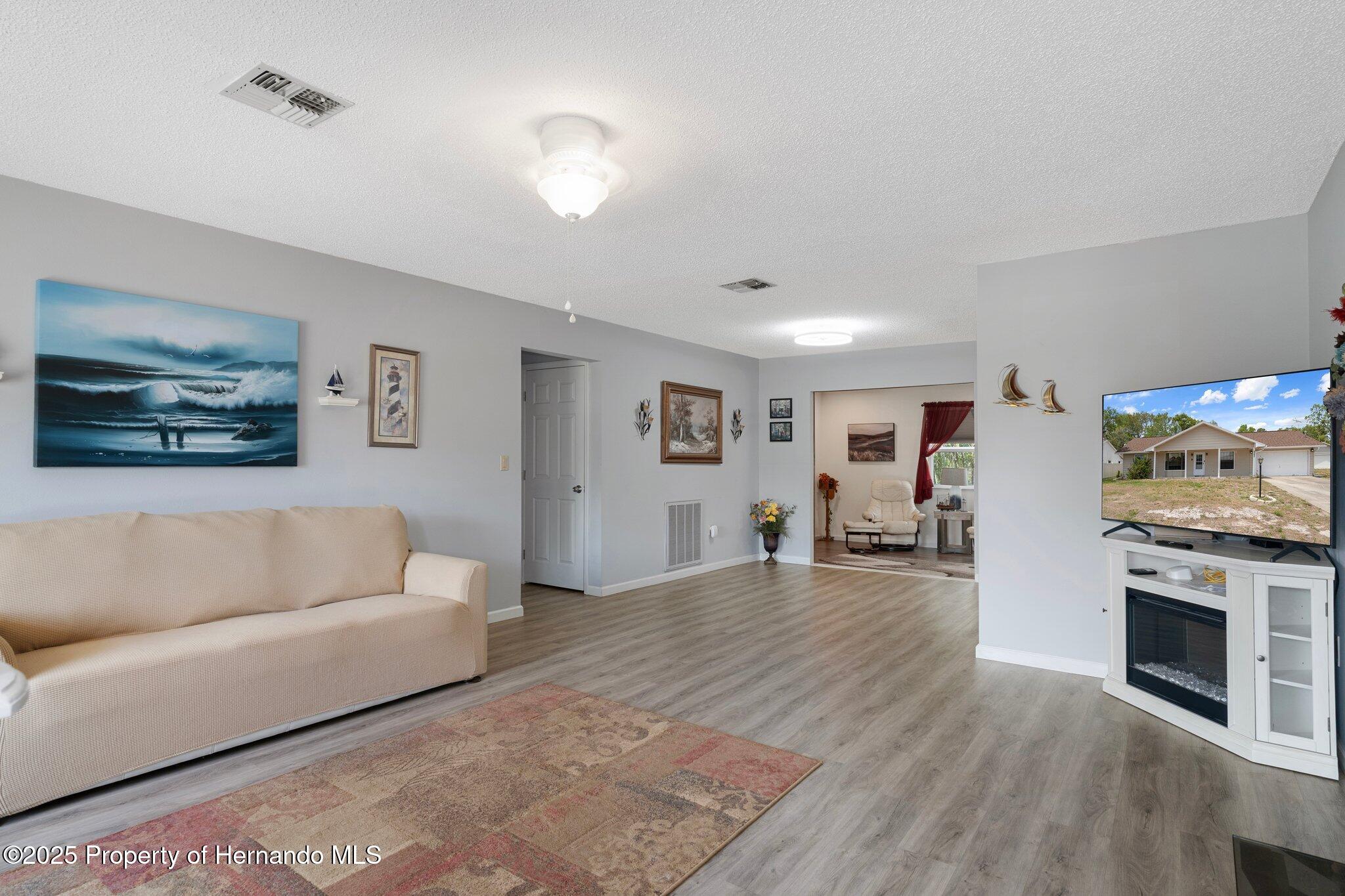 8493 Belmont Road, Spring Hill, Florida image 9