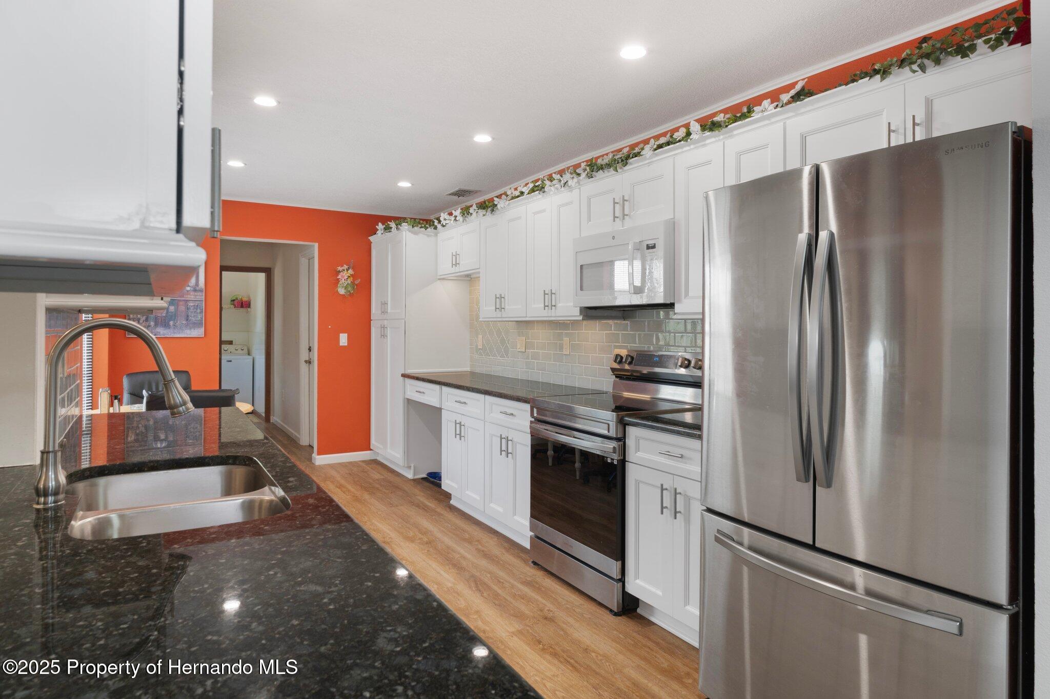 8493 Belmont Road, Spring Hill, Florida image 20