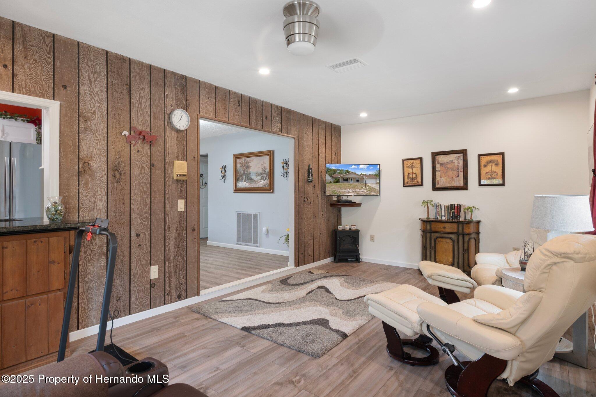 8493 Belmont Road, Spring Hill, Florida image 17