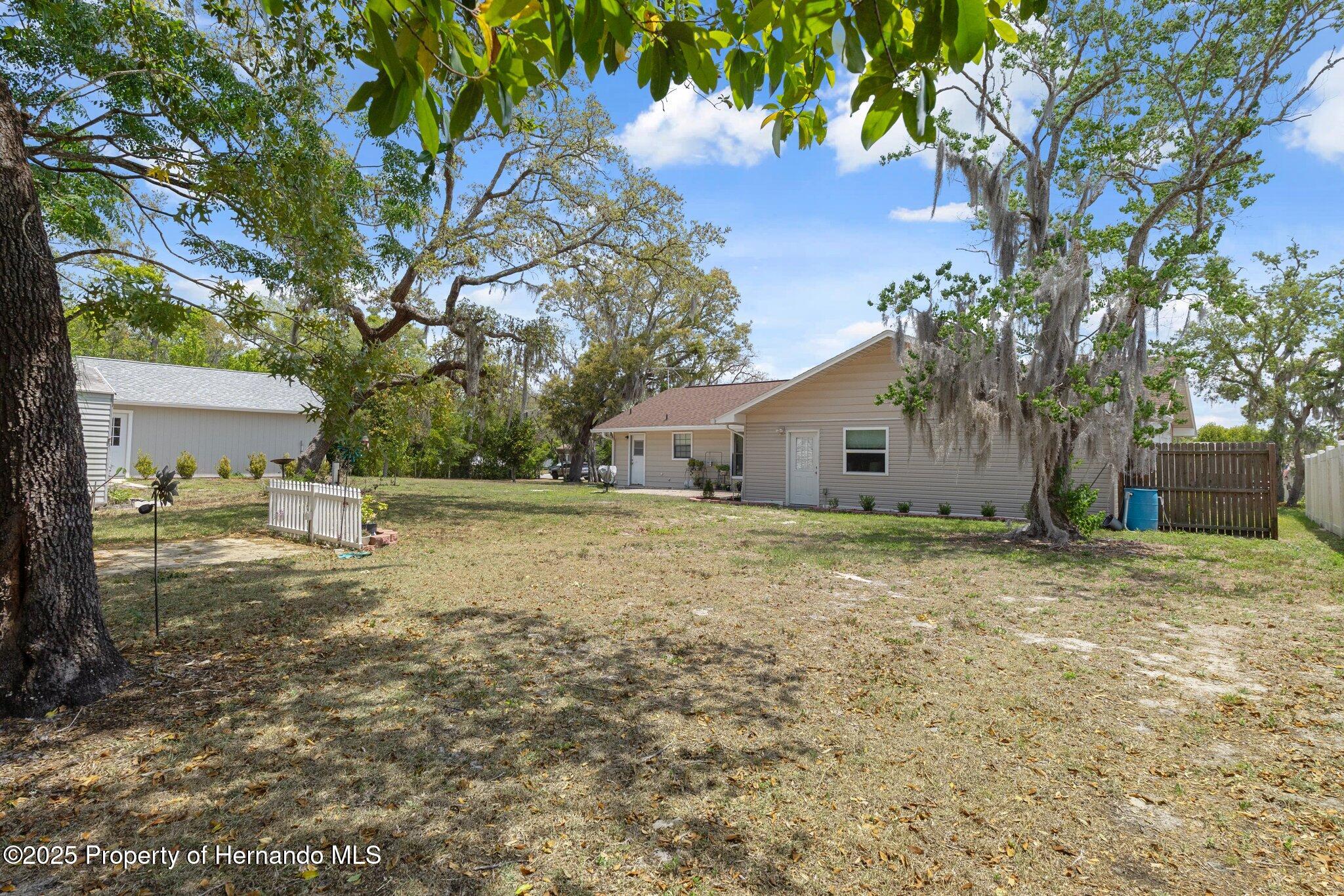 8493 Belmont Road, Spring Hill, Florida image 47
