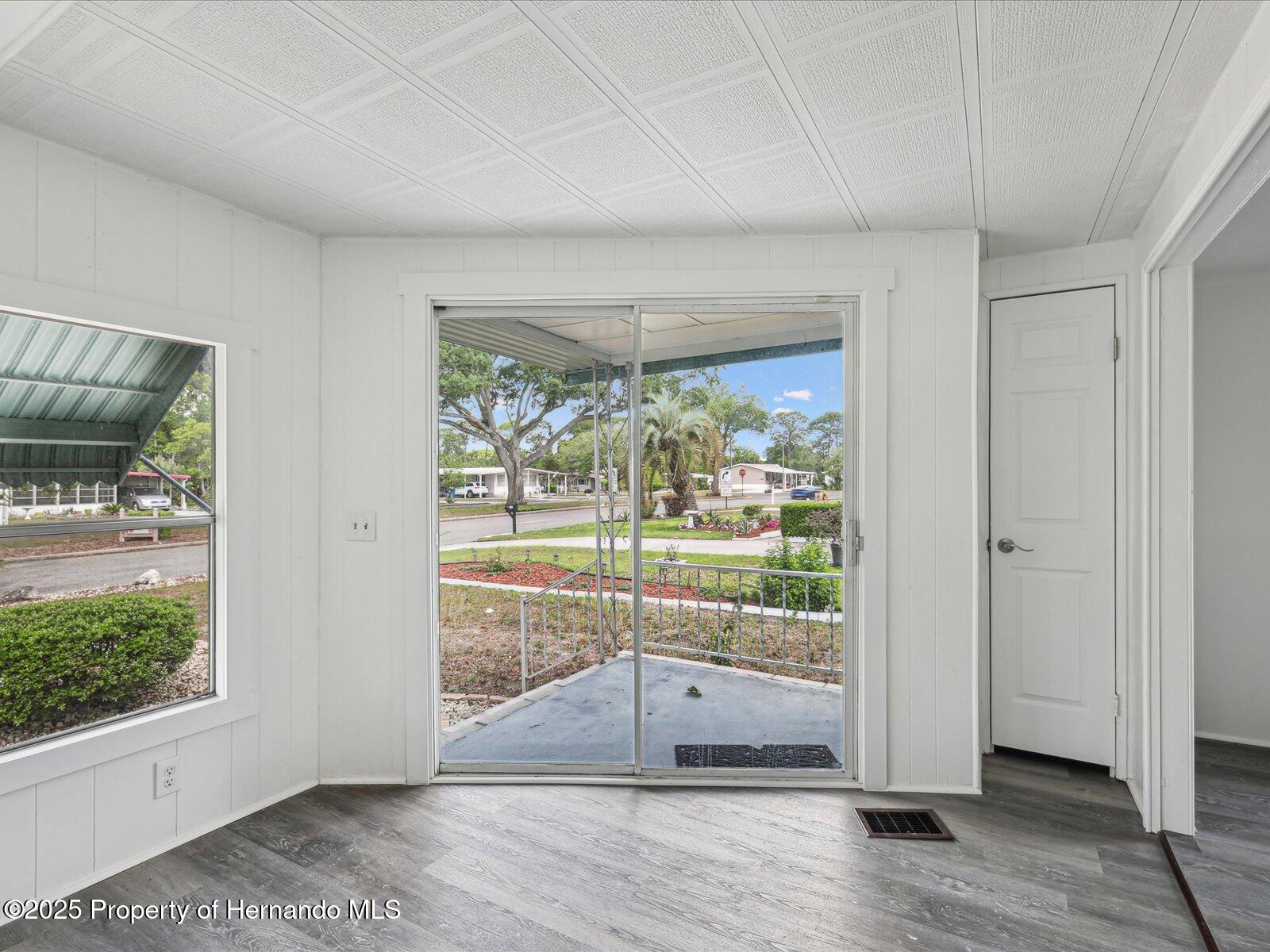 7342 Brookridge Cental Boulevard, Brooksville, Florida image 4