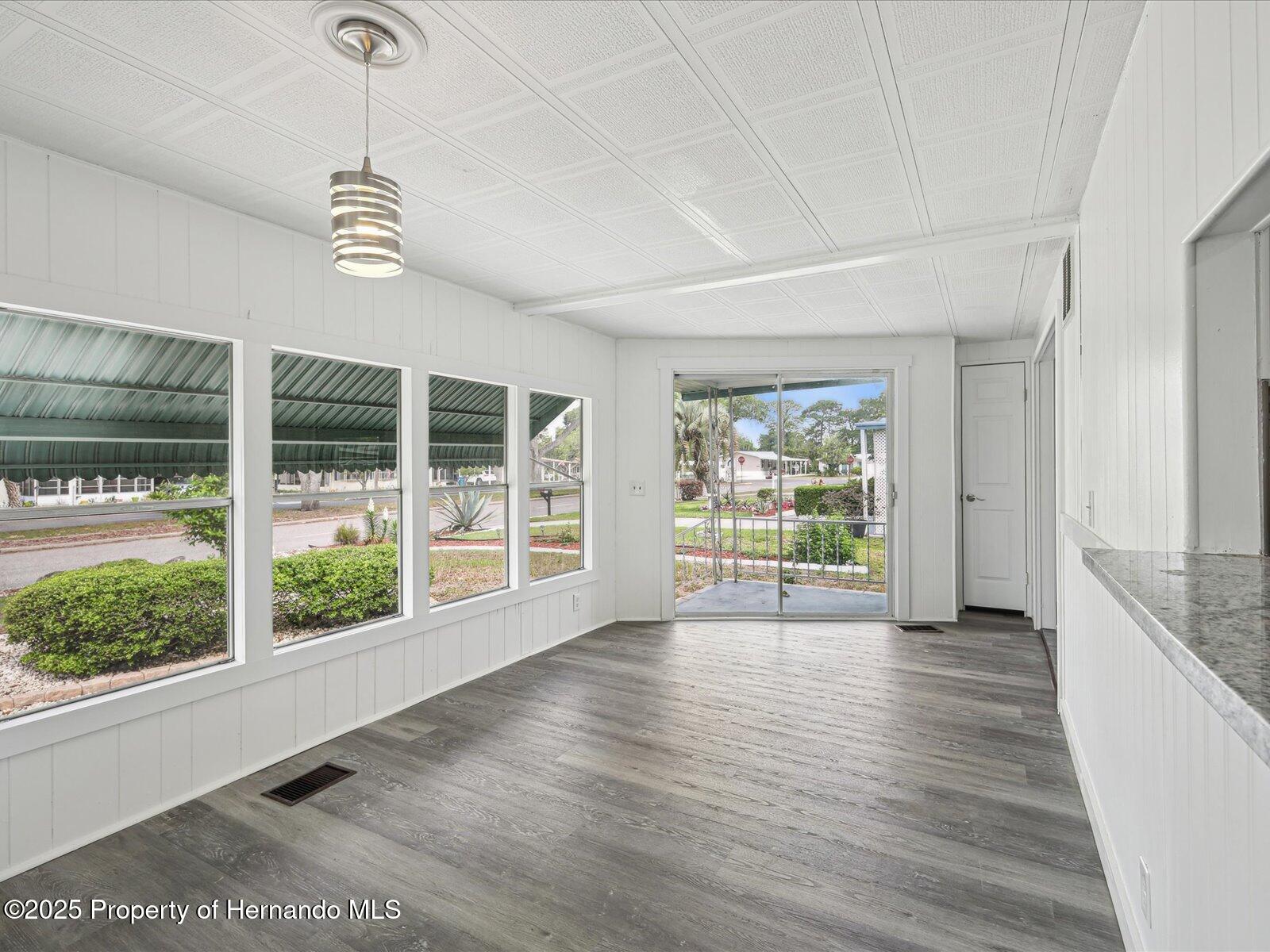 7342 Brookridge Cental Boulevard, Brooksville, Florida image 7