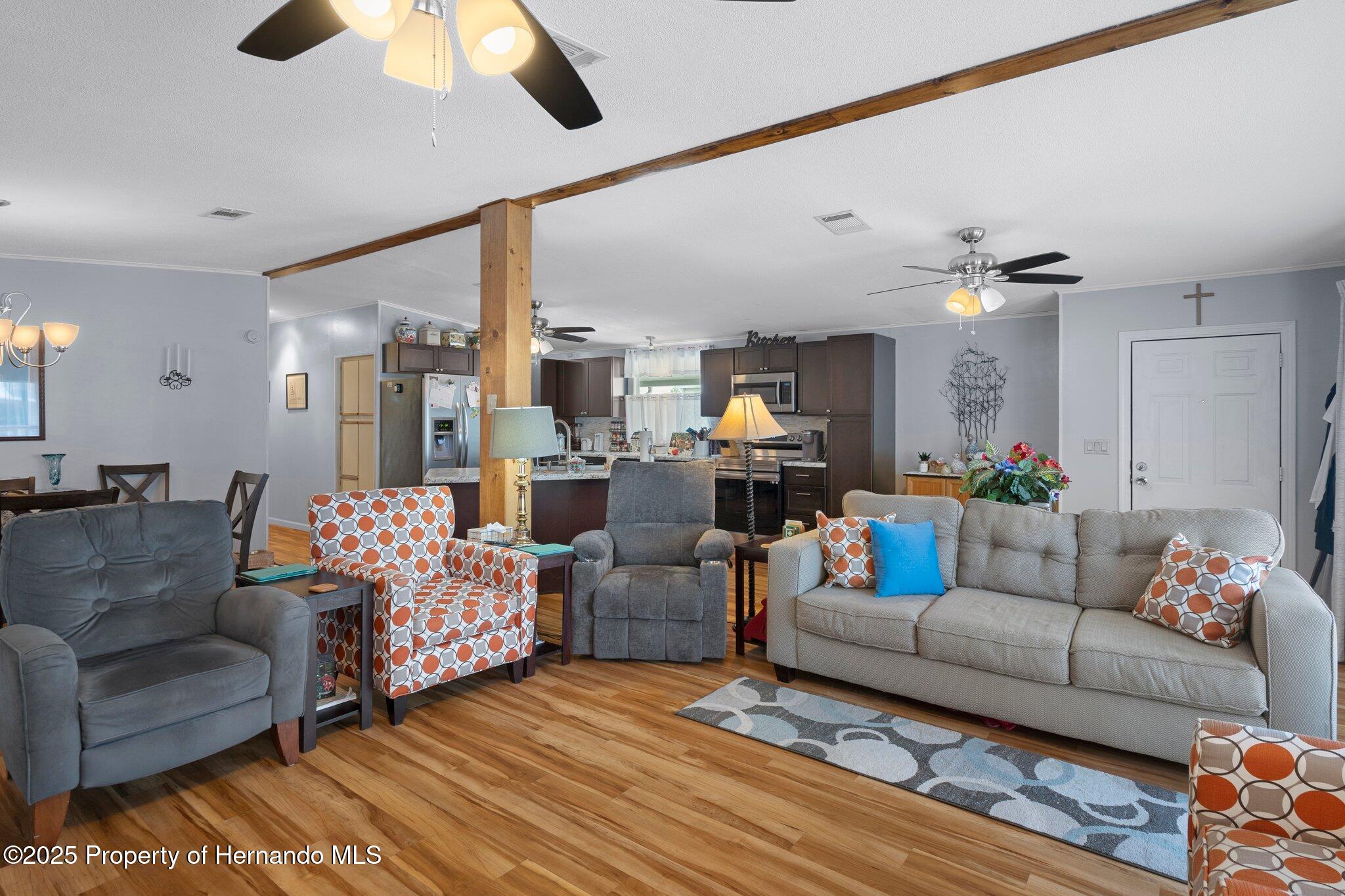 16203 Brookridge Boulevard, Brooksville, Florida image 11