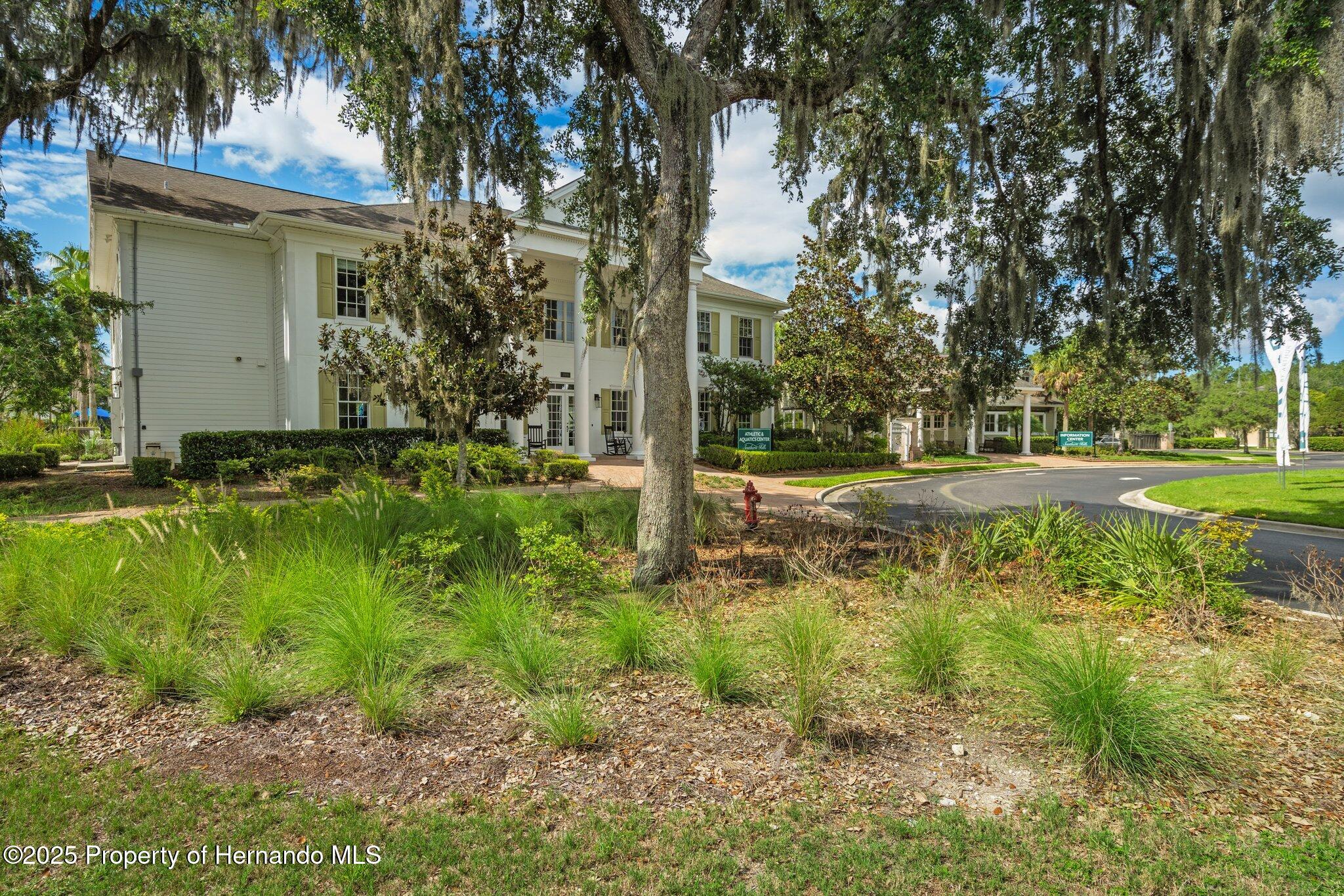 5426 Crown Peak Court, Brooksville, Florida image 25