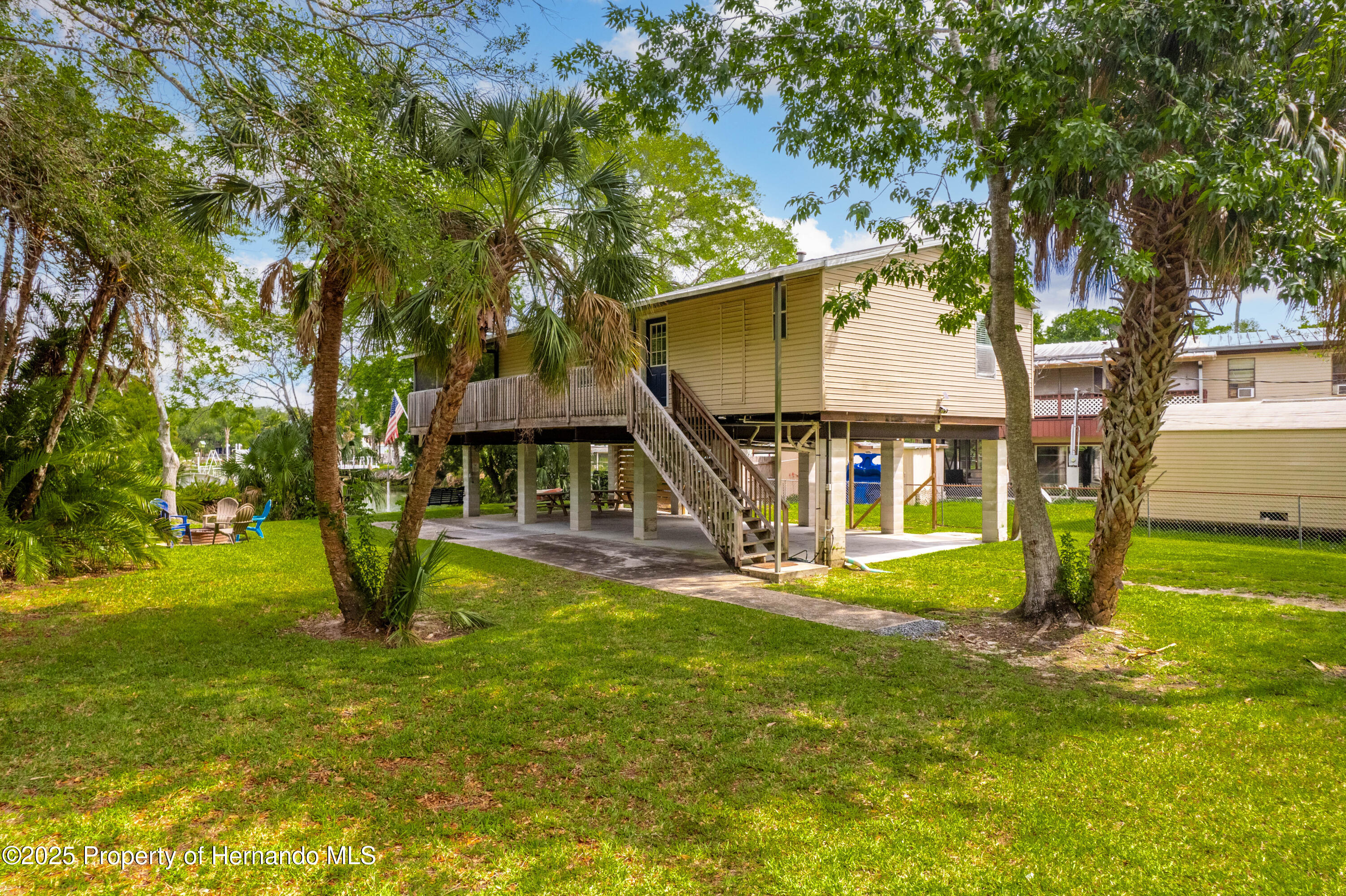 6181 Island Drive, Spring Hill, Florida image 1