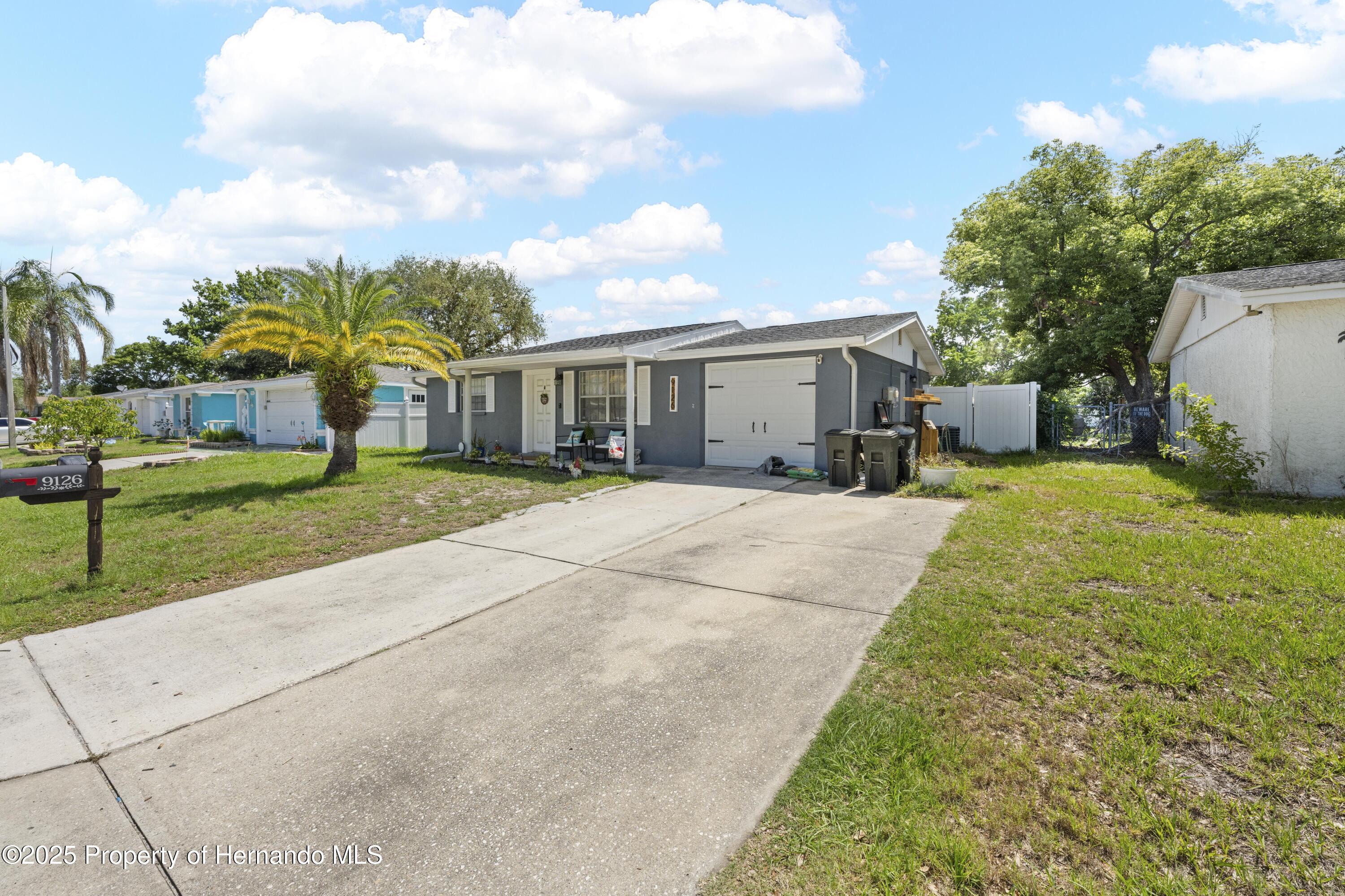 9126 Greenbriar Lane, Port Richey, Florida image 4