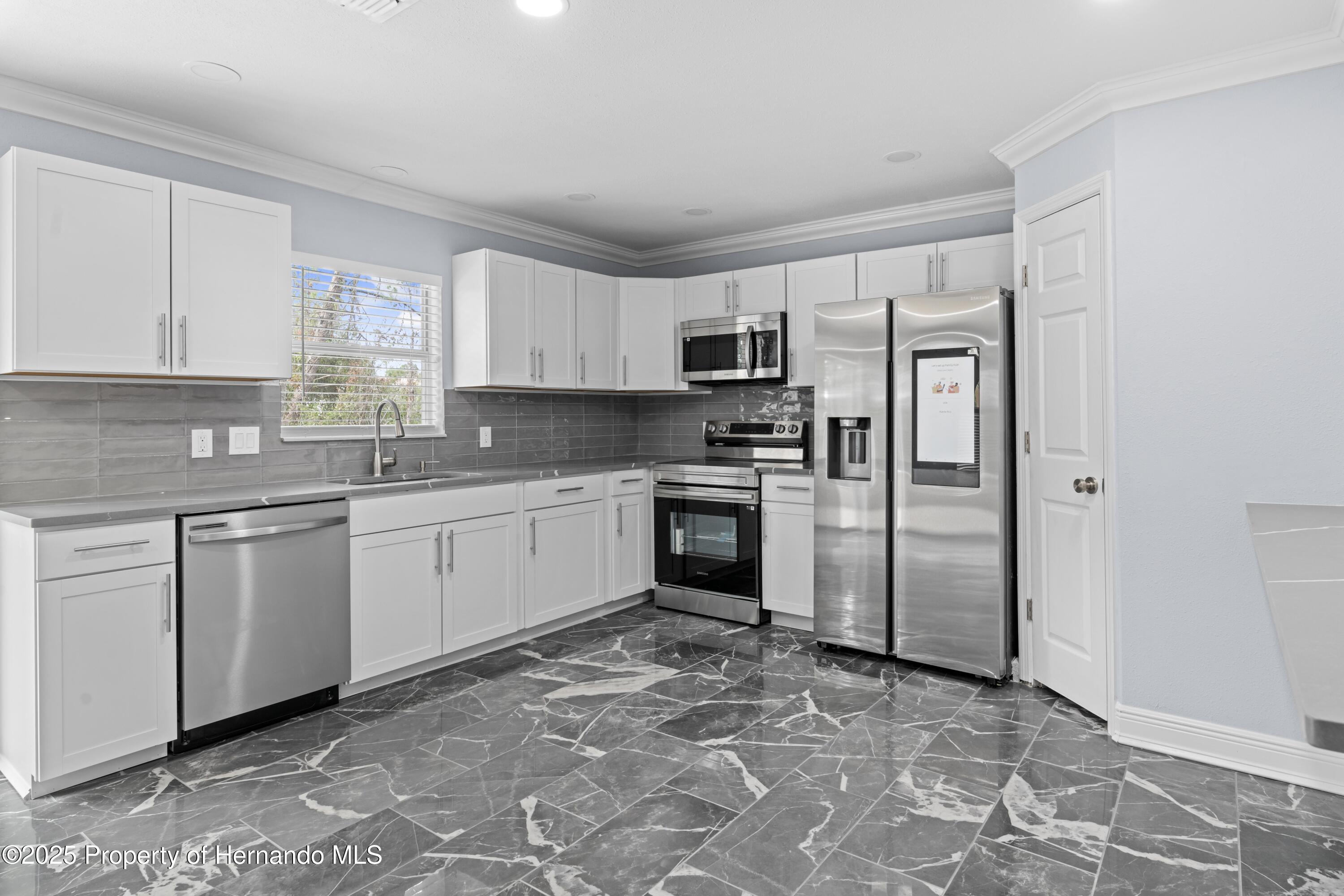 6489 Hazelwood Road, Spring Hill, Florida image 6