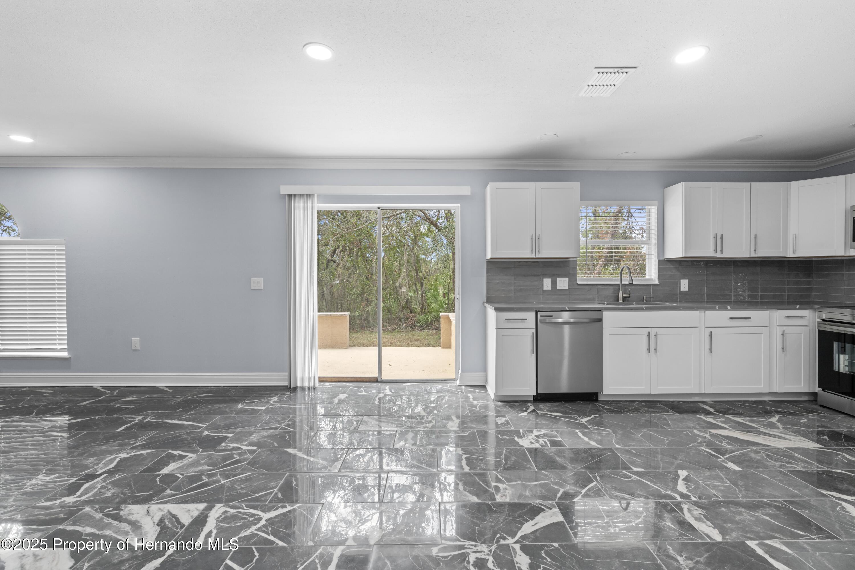 6489 Hazelwood Road, Spring Hill, Florida image 7
