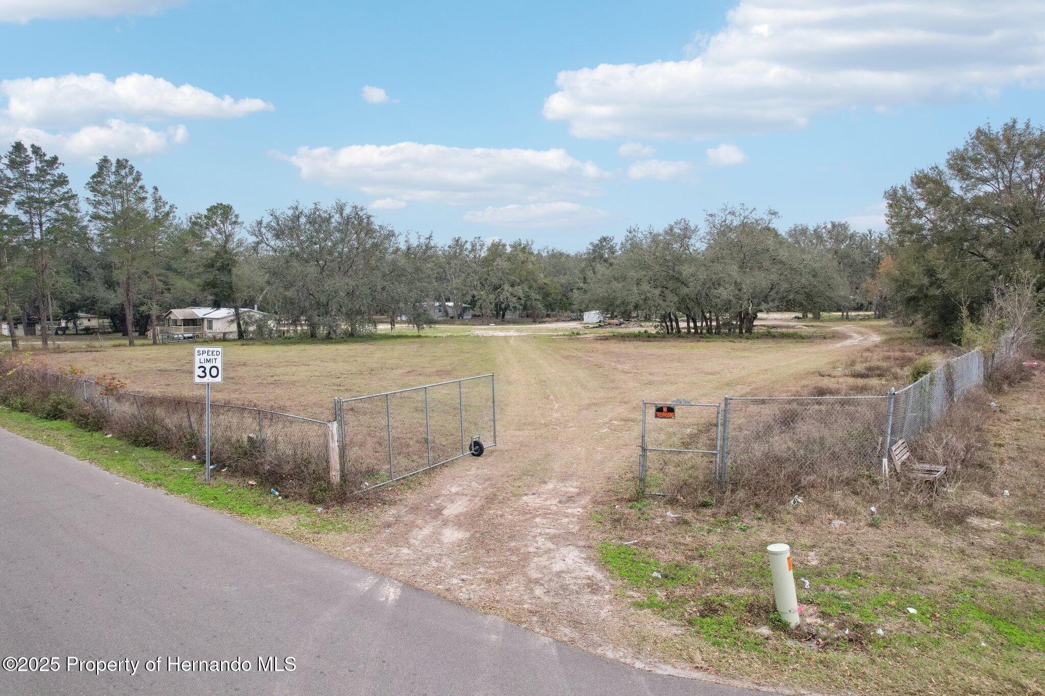 33163 Cassandra Way, Dade City, Florida image 25