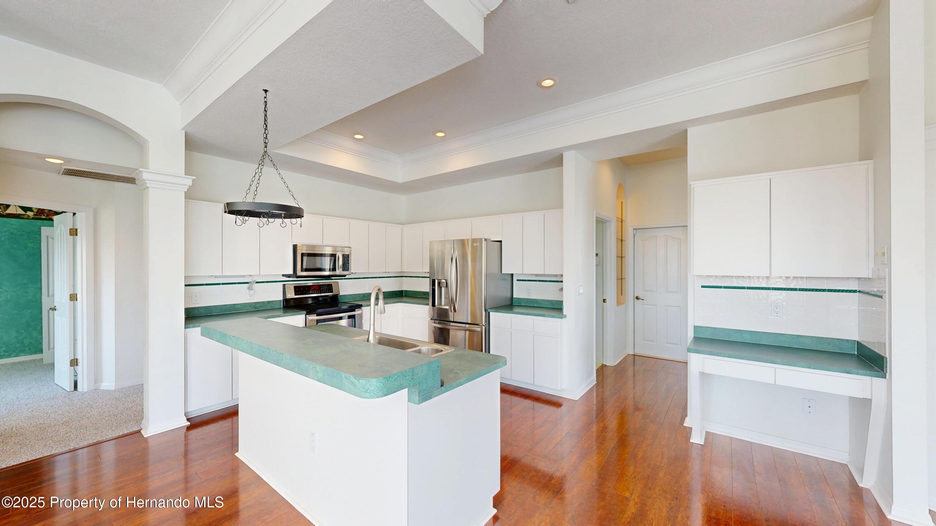 4048 St Ives Boulevard, Spring Hill, Florida image 4
