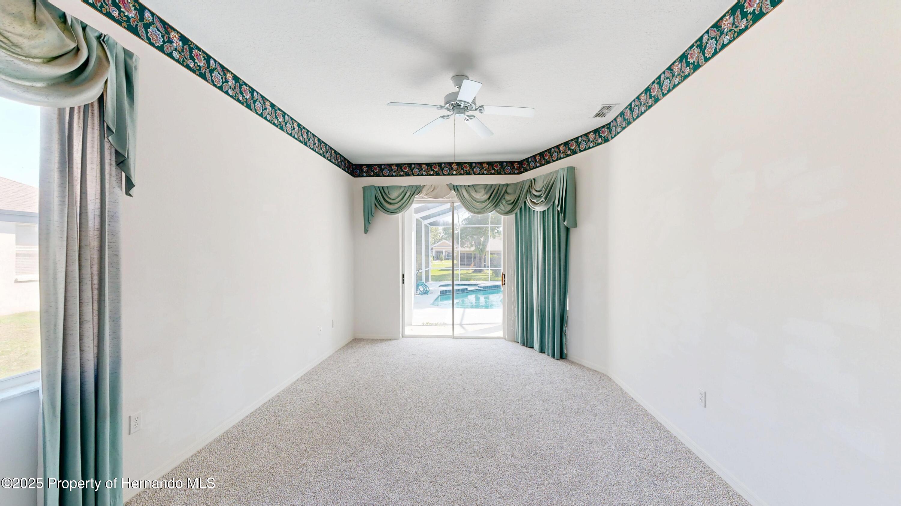 4048 St Ives Boulevard, Spring Hill, Florida image 16