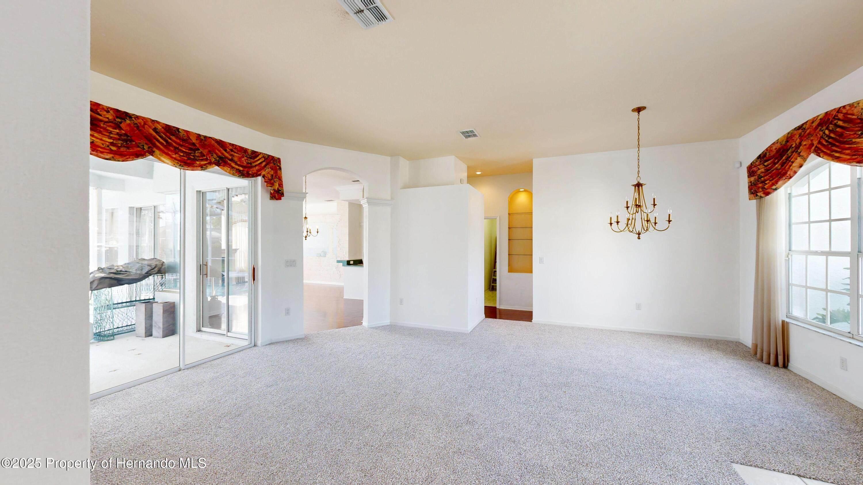 4048 St Ives Boulevard, Spring Hill, Florida image 13