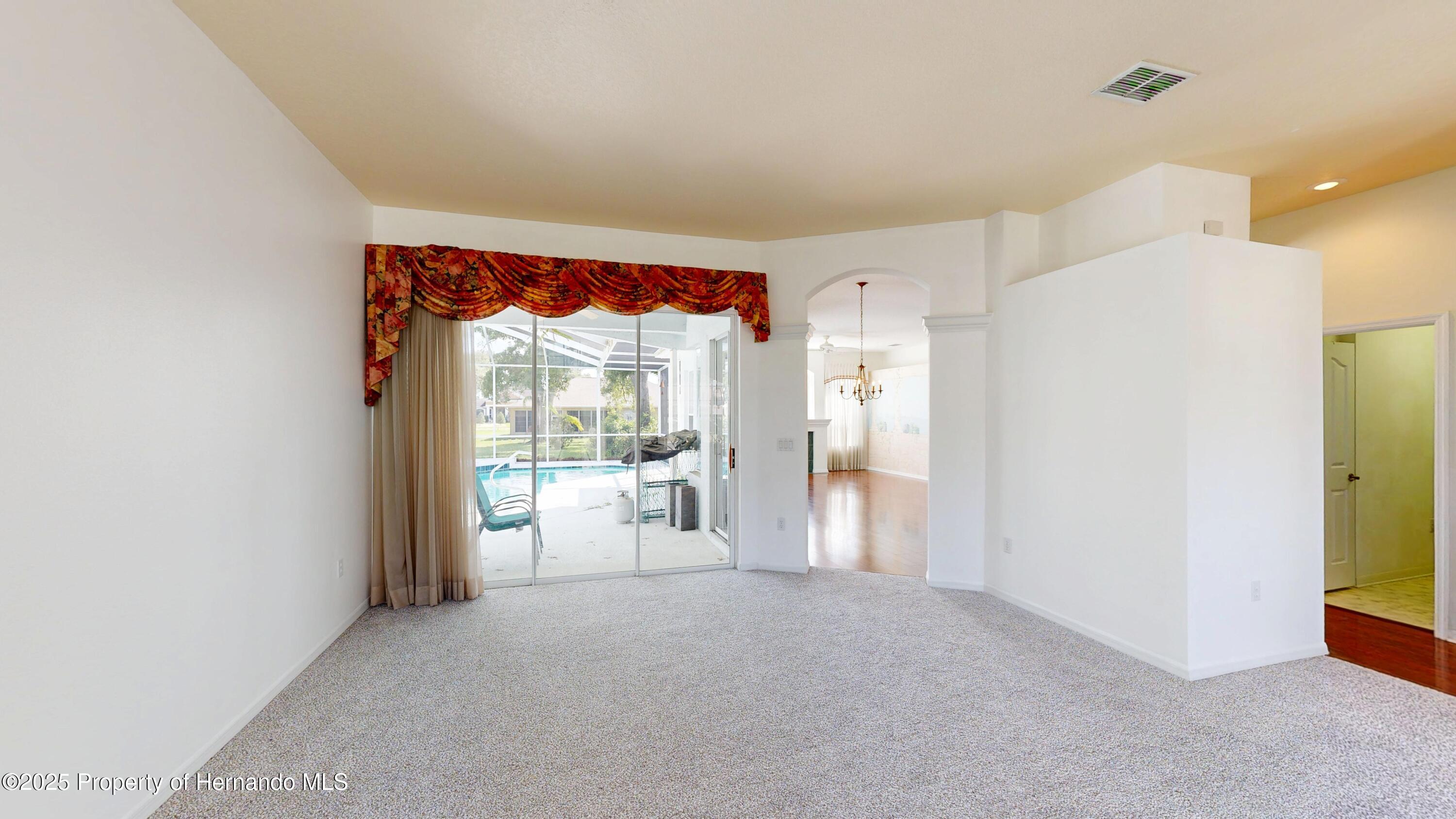 4048 St Ives Boulevard, Spring Hill, Florida image 12
