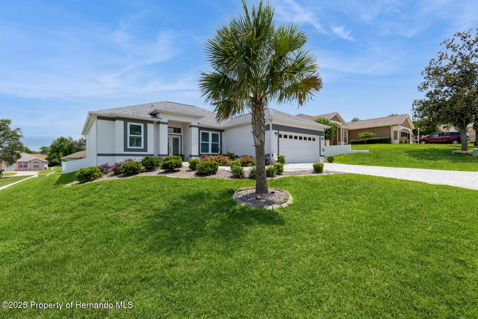 224 W Rexford Drive, Beverly Hills, Florida image 2