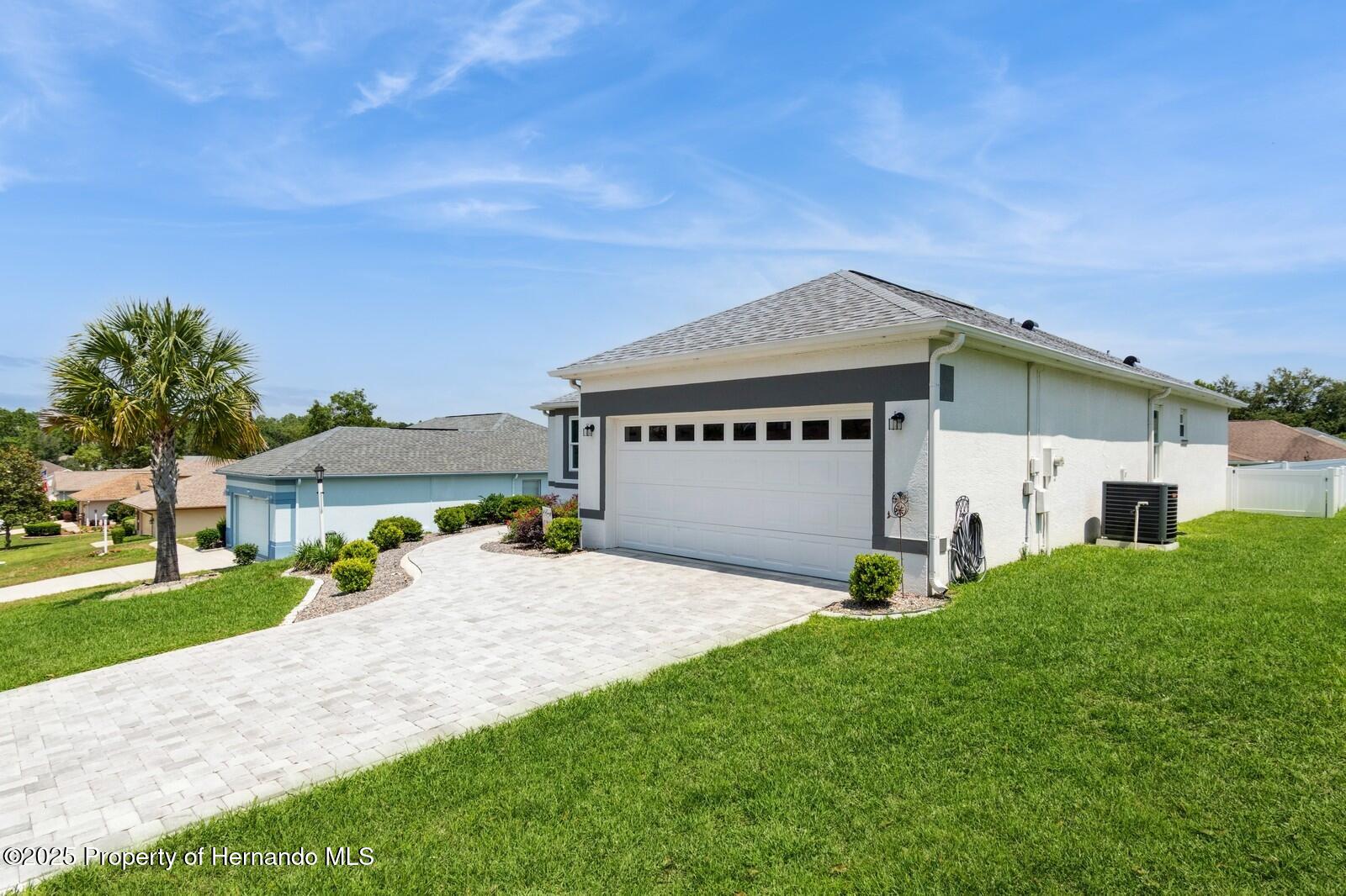 224 W Rexford Drive, Beverly Hills, Florida image 3