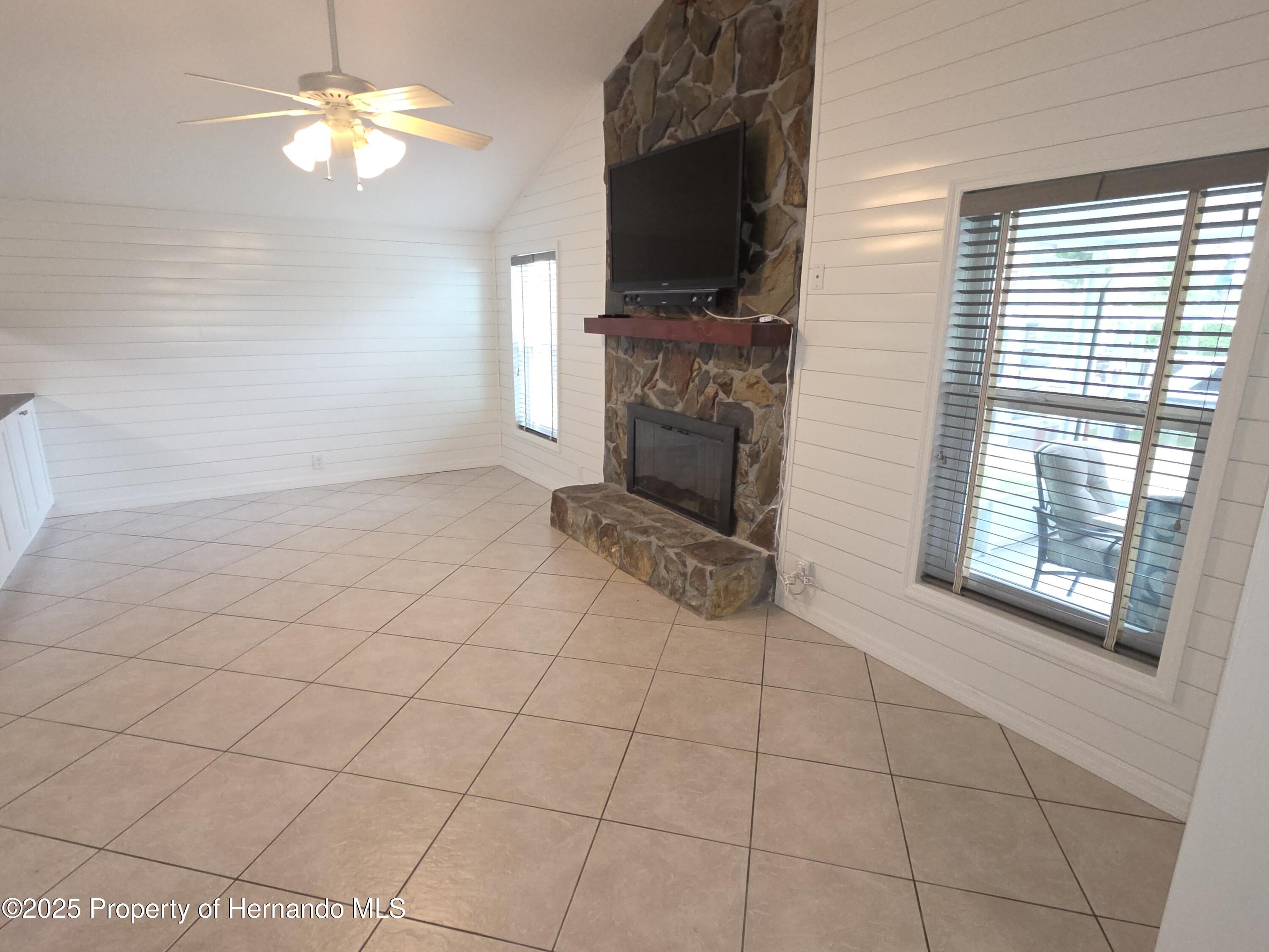 7313 Hatteras Drive, Hudson, Florida image 9
