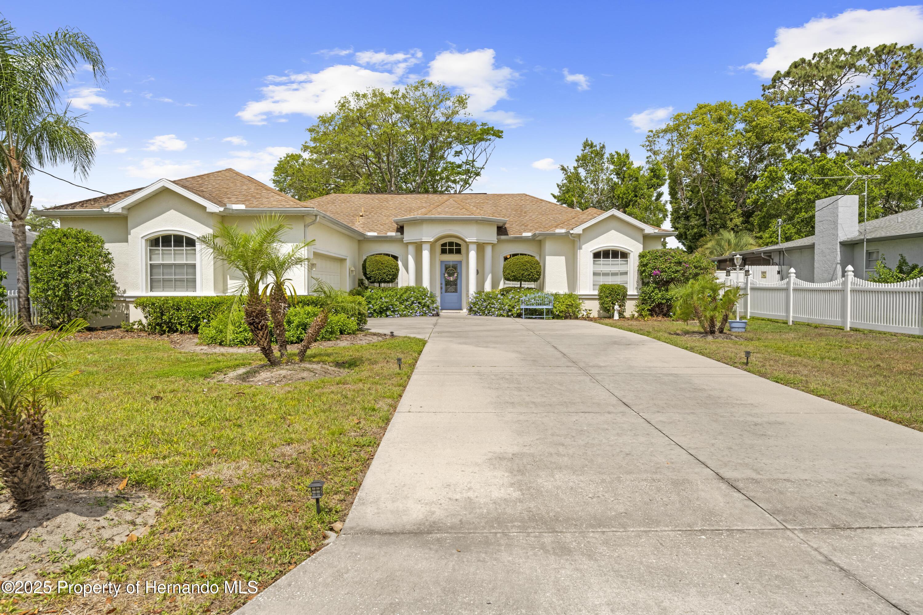 1245 Coble Road, Spring Hill, Florida image 4