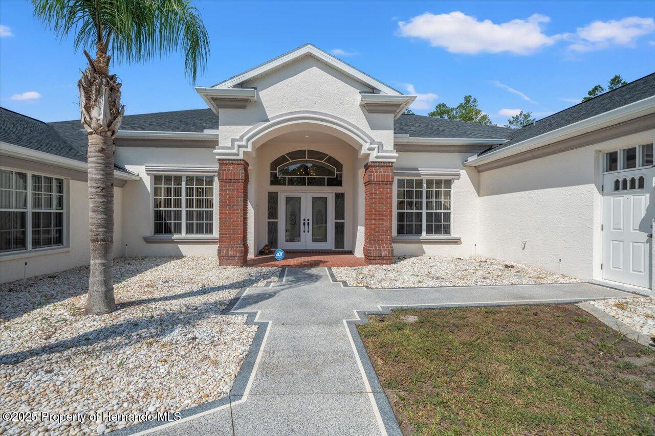 11137 Woodland Waters Boulevard, Spring Hill, Florida image 7