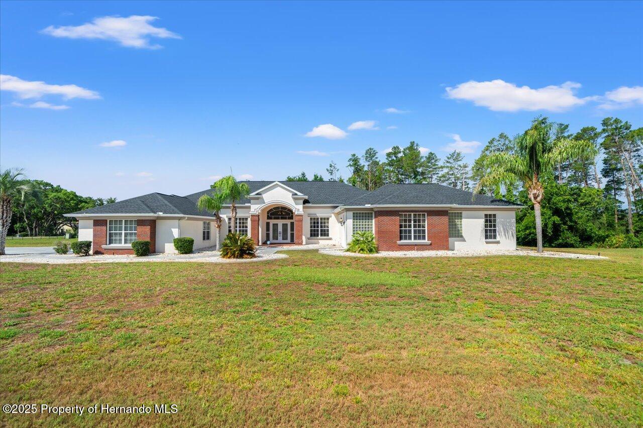 11137 Woodland Waters Boulevard, Spring Hill, Florida image 1
