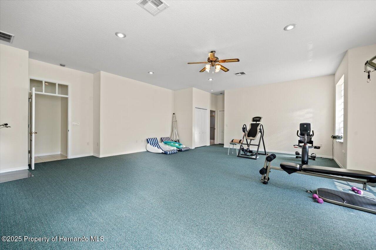 11137 Woodland Waters Boulevard, Spring Hill, Florida image 32