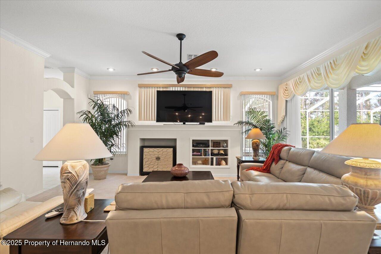 11137 Woodland Waters Boulevard, Spring Hill, Florida image 48