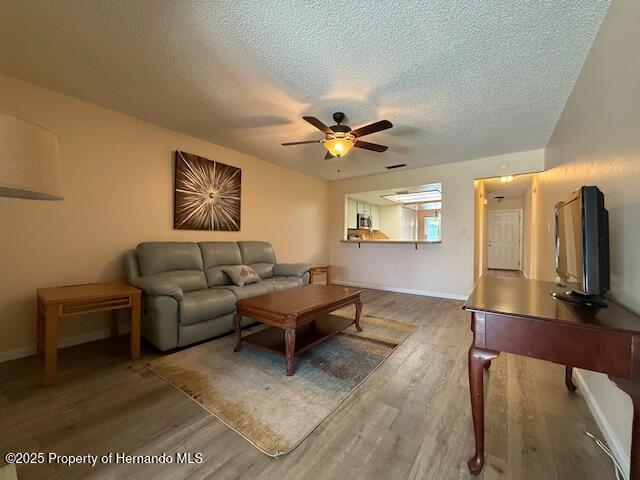 947 Village Drive, Brooksville, Florida image 13