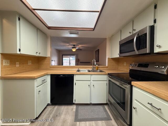 947 Village Drive, Brooksville, Florida image 7