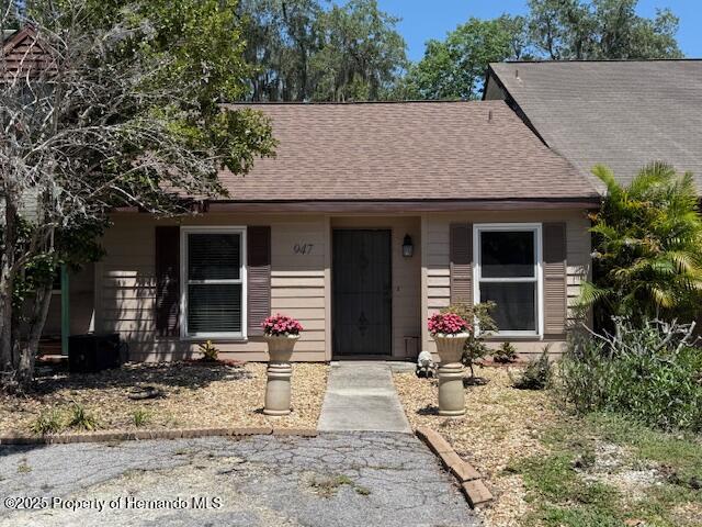 947 Village Drive, Brooksville, Florida image 2