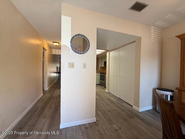 947 Village Drive, Brooksville, Florida image 4